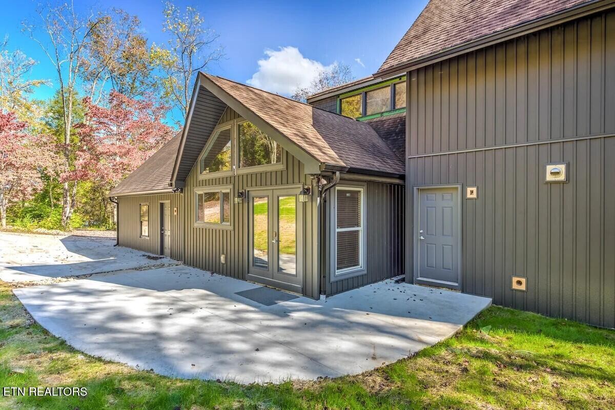 408 Lakecrest Drive