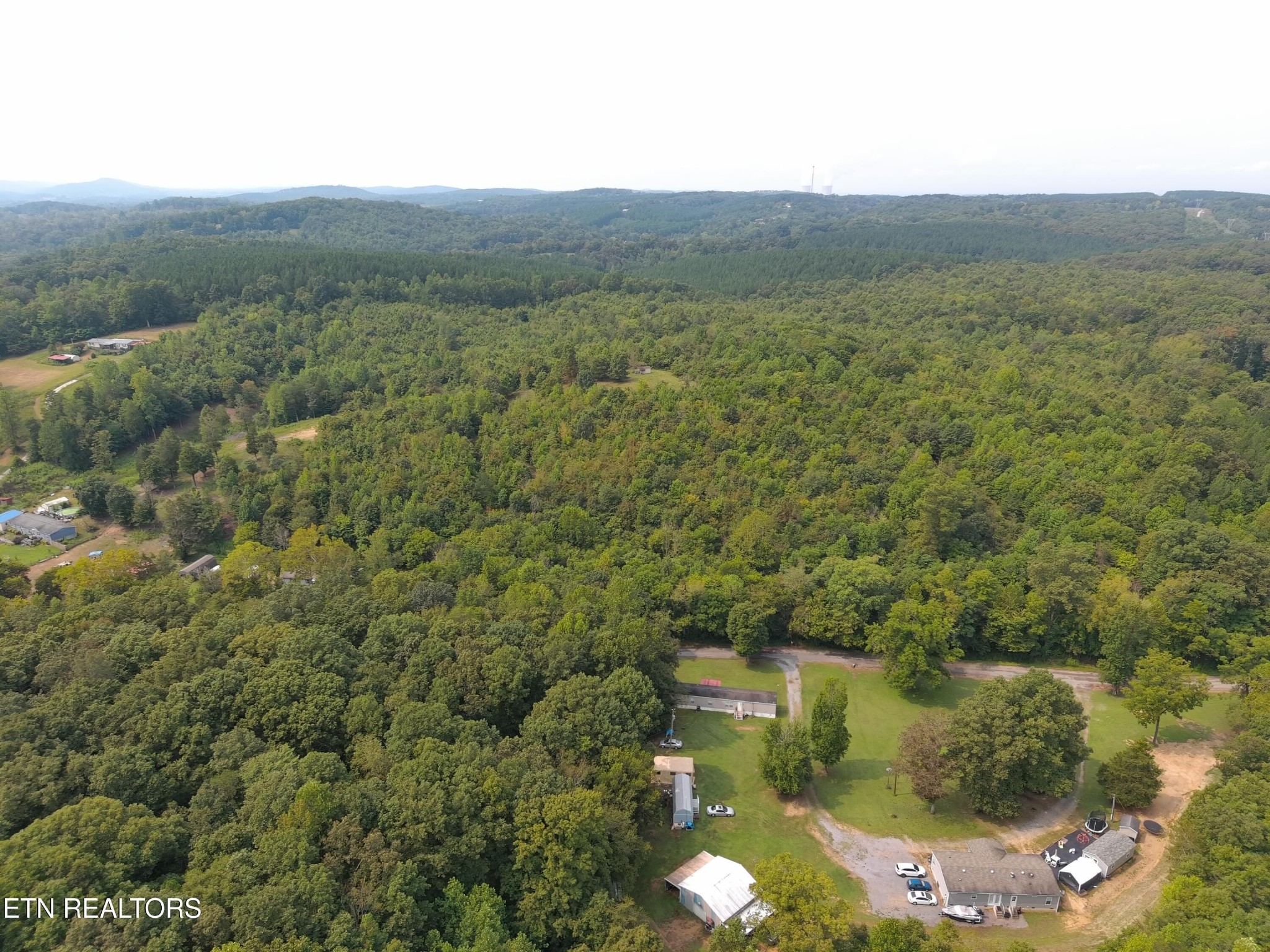 417 Womac Hollow Rd