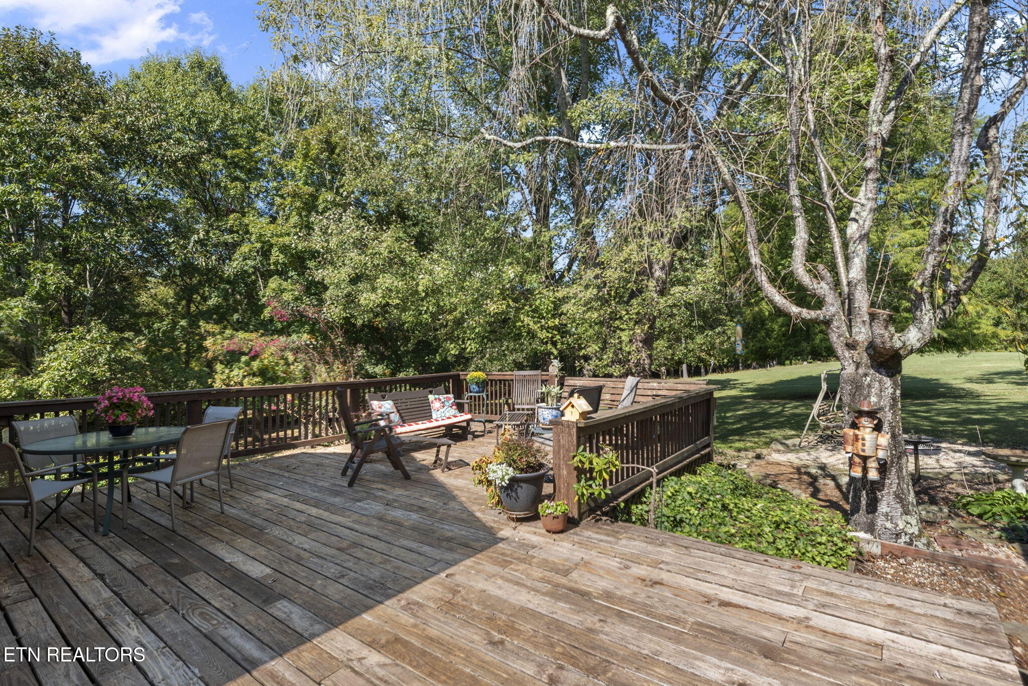 121 Bailey Rd
