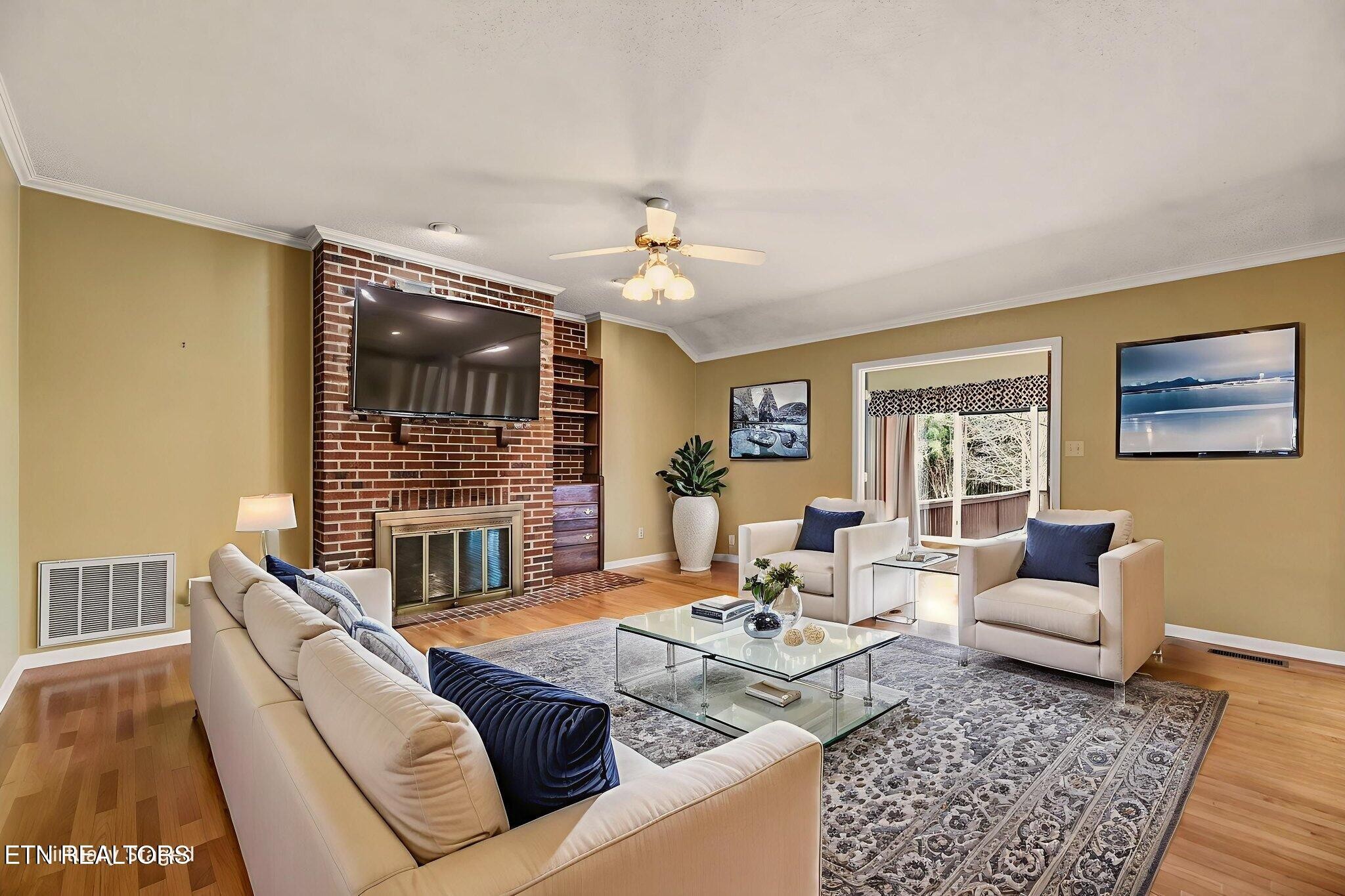 121 Bailey Rd
