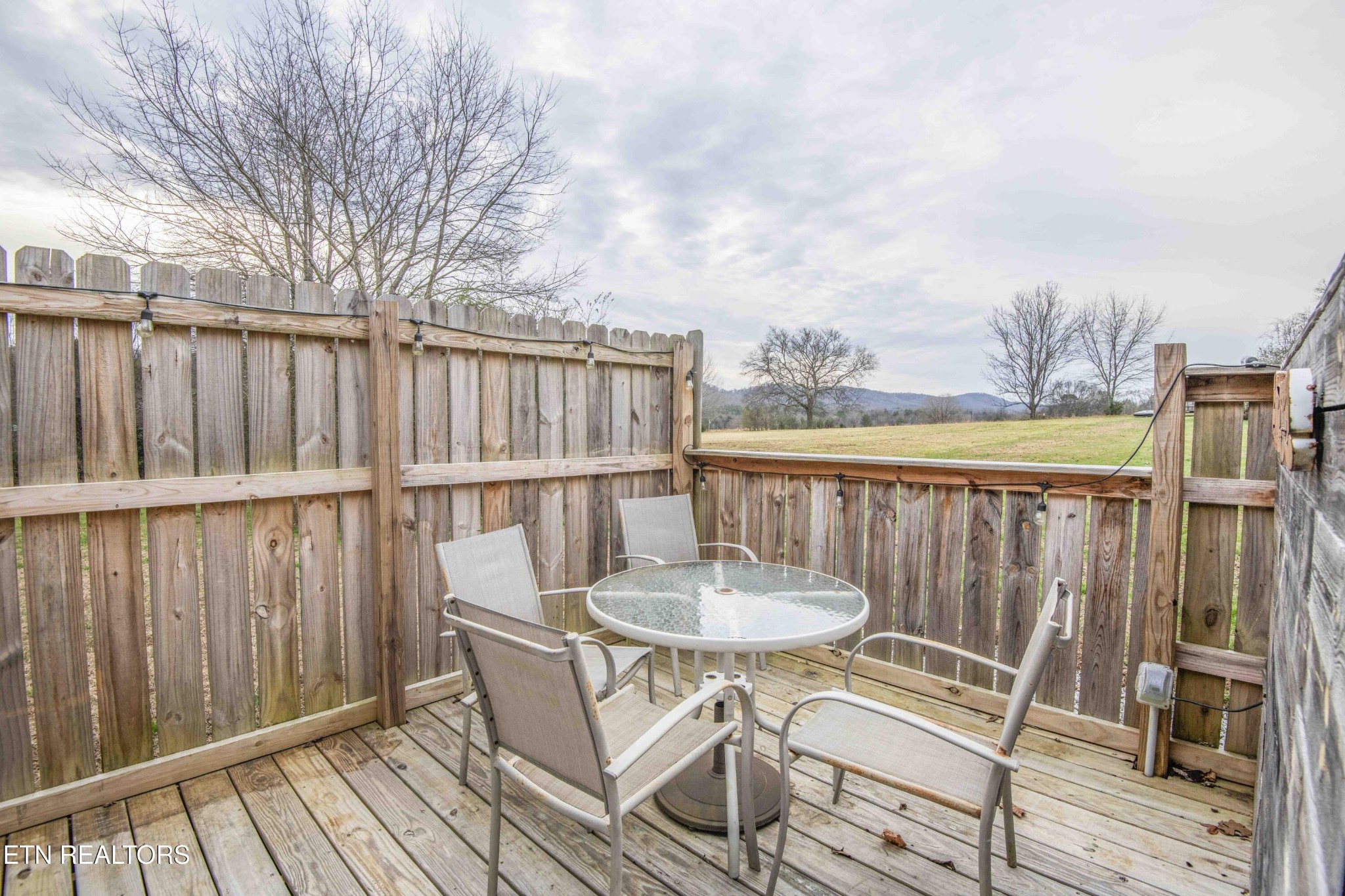 131 Woody Lane