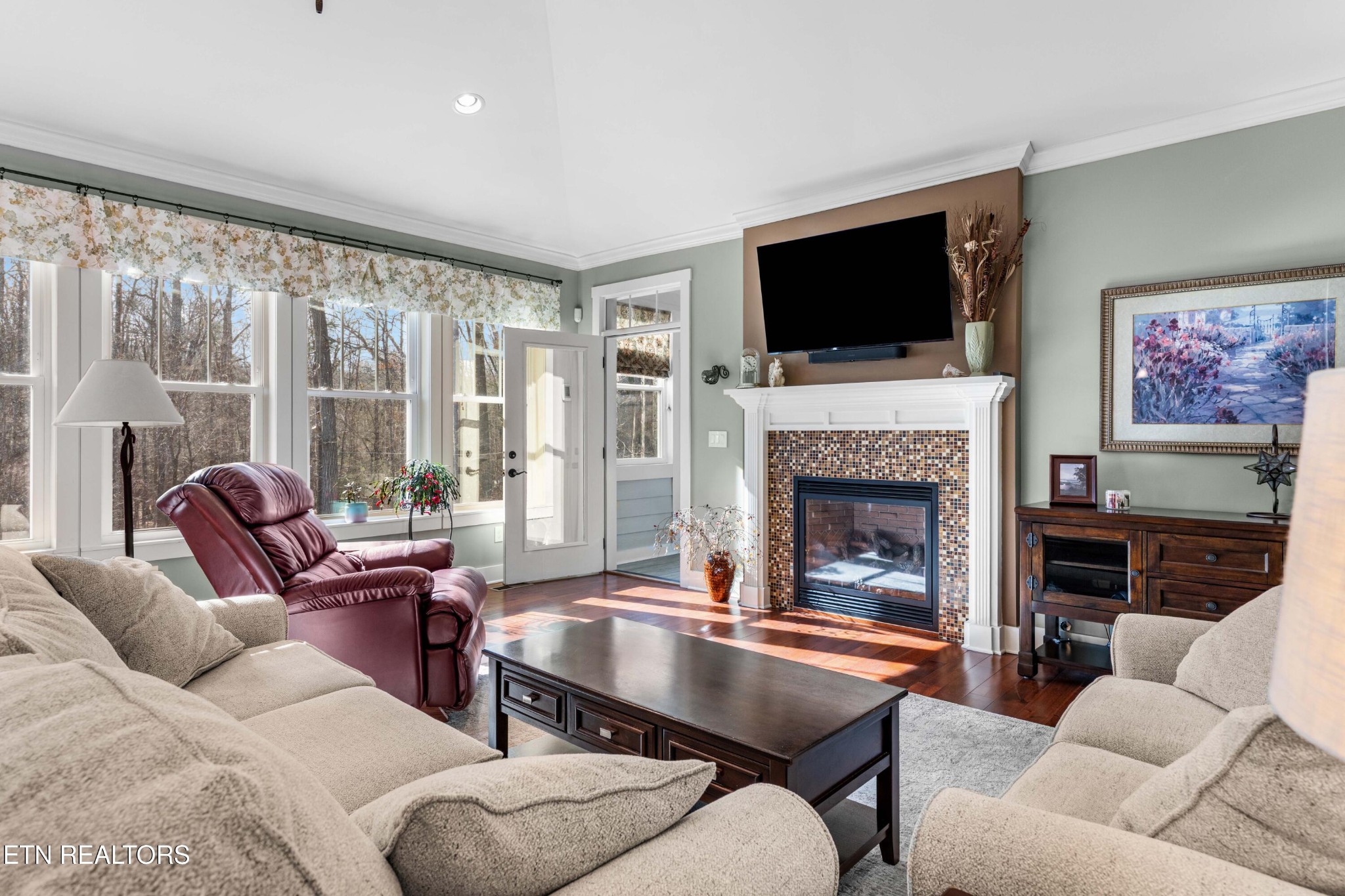 180 E Shore Drive