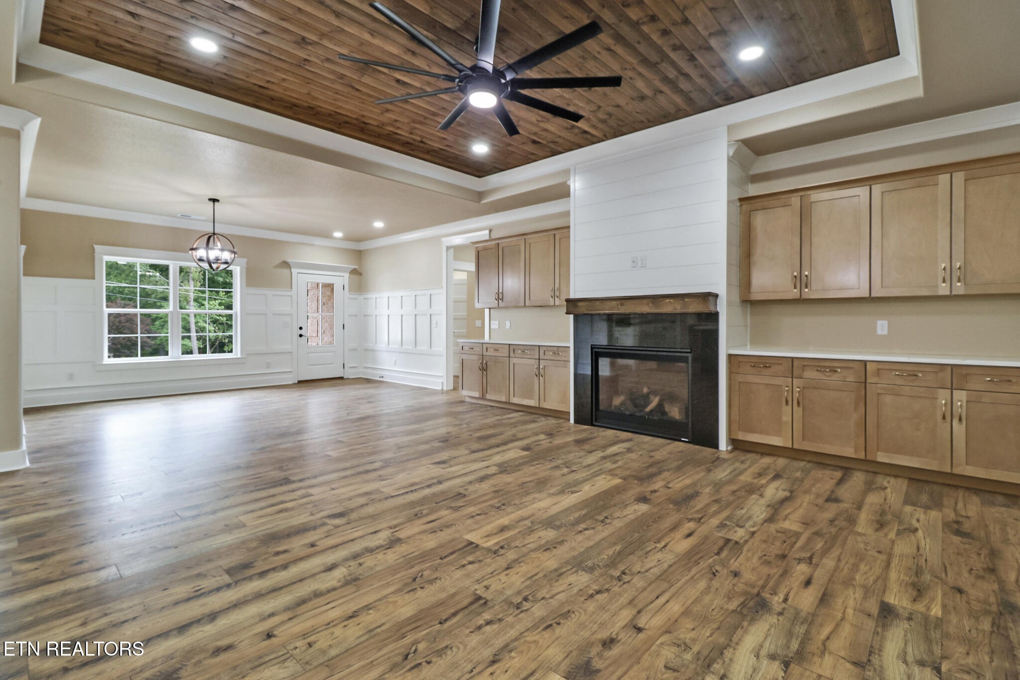 630 Lakeview Drive