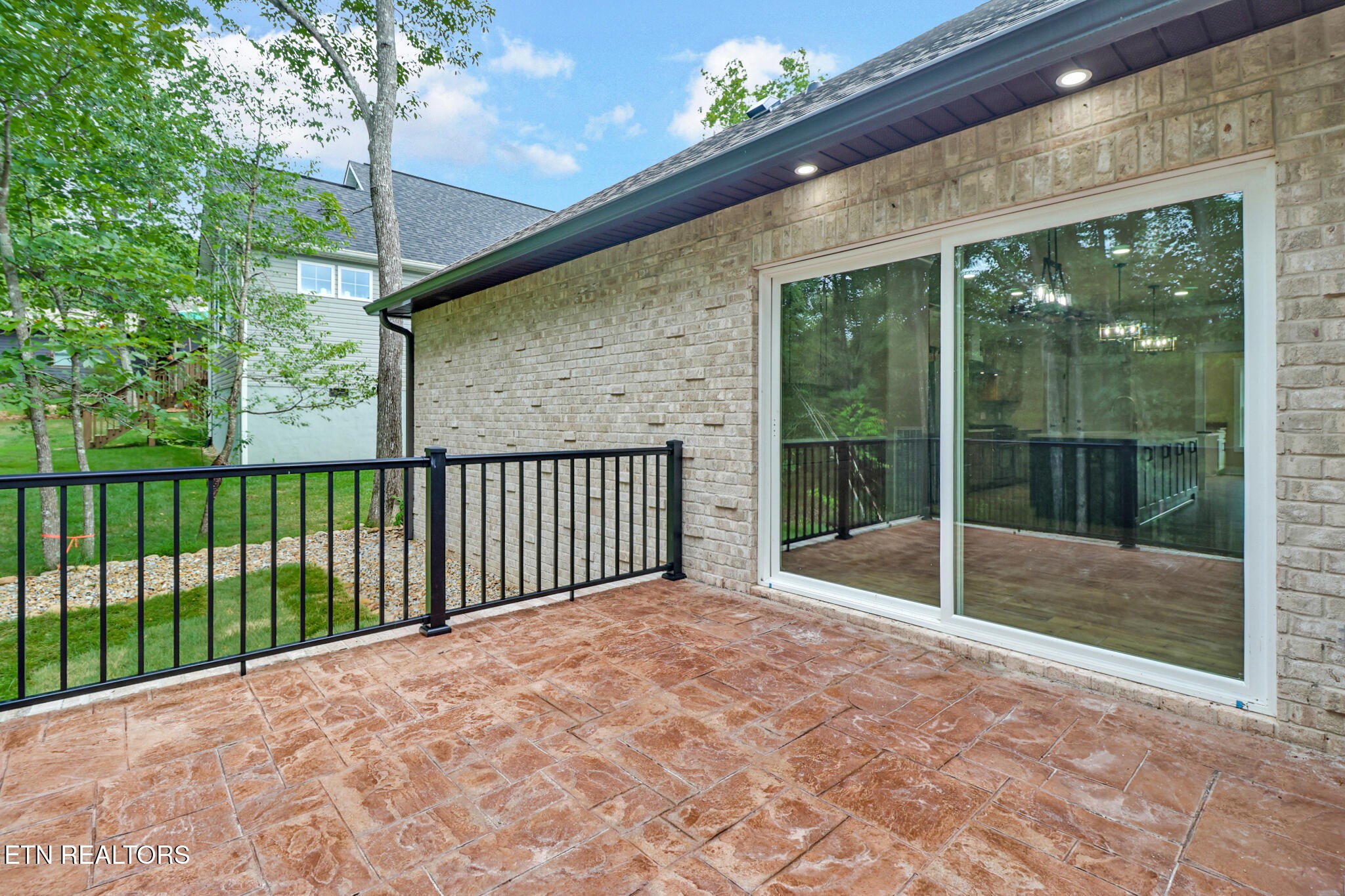 630 Lakeview Drive