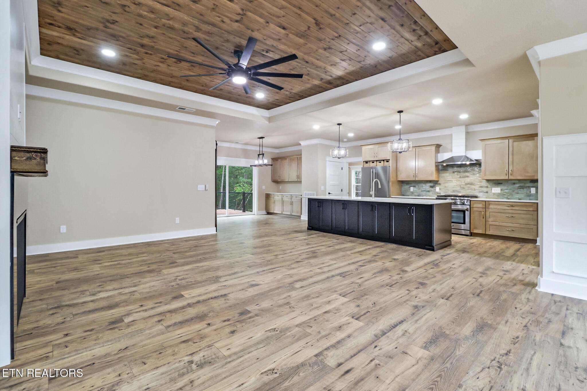 630 Lakeview Drive