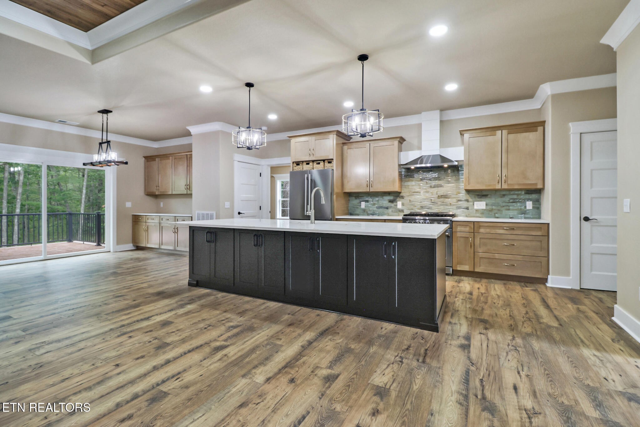 630 Lakeview Drive