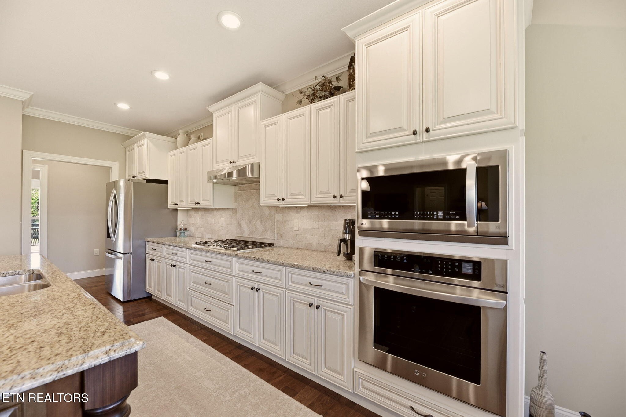 112 Roaming Fawn Drive
