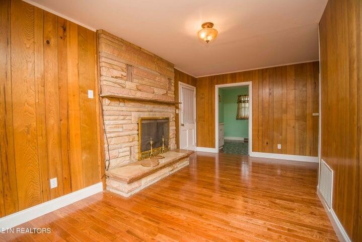 114 Loveliss Street