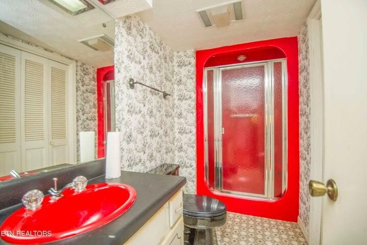 114 Loveliss Street