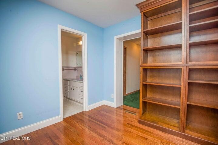 114 Loveliss Street