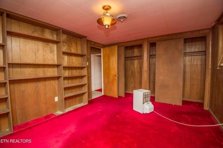 114 Loveliss Street