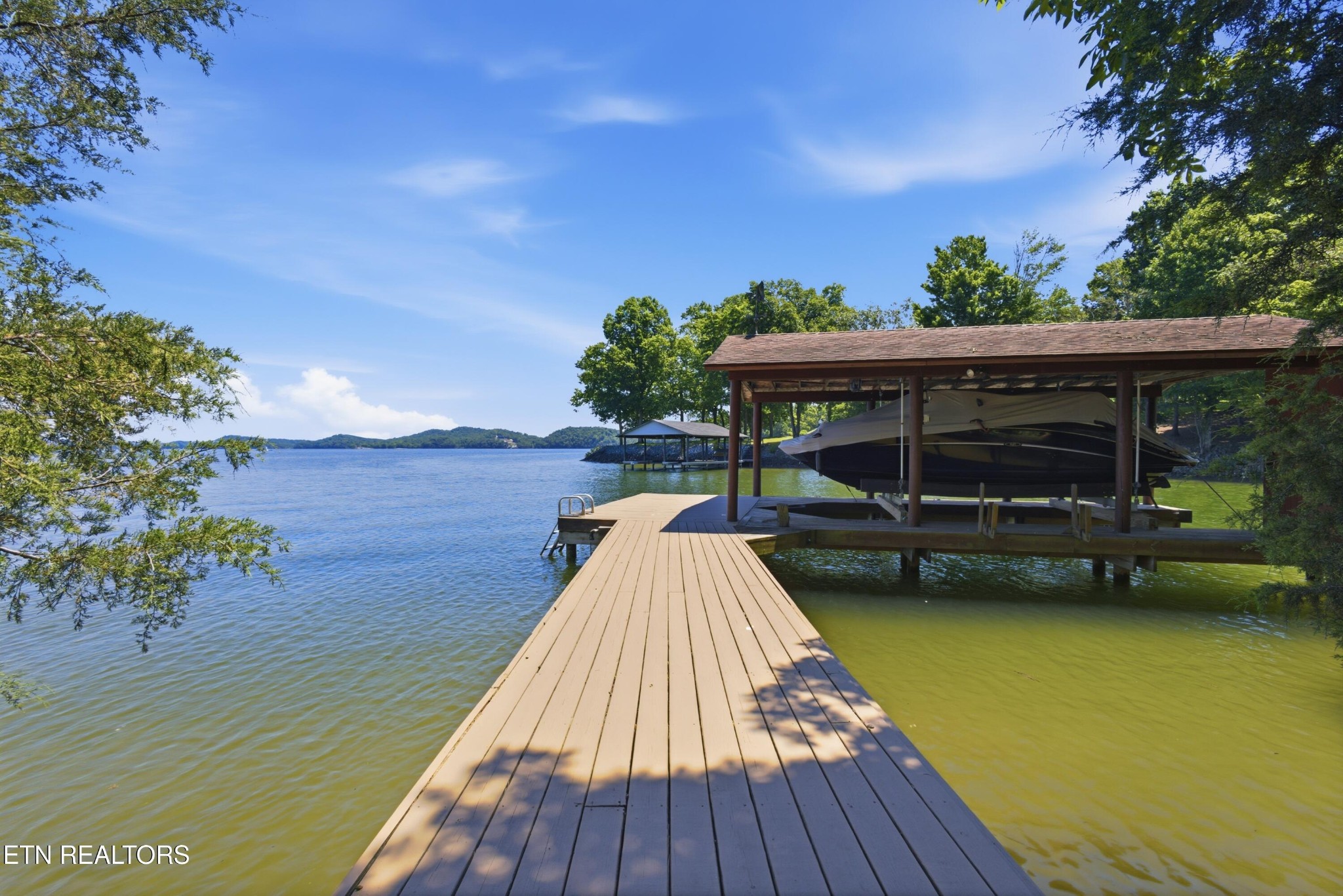 114 Chickasaw Point