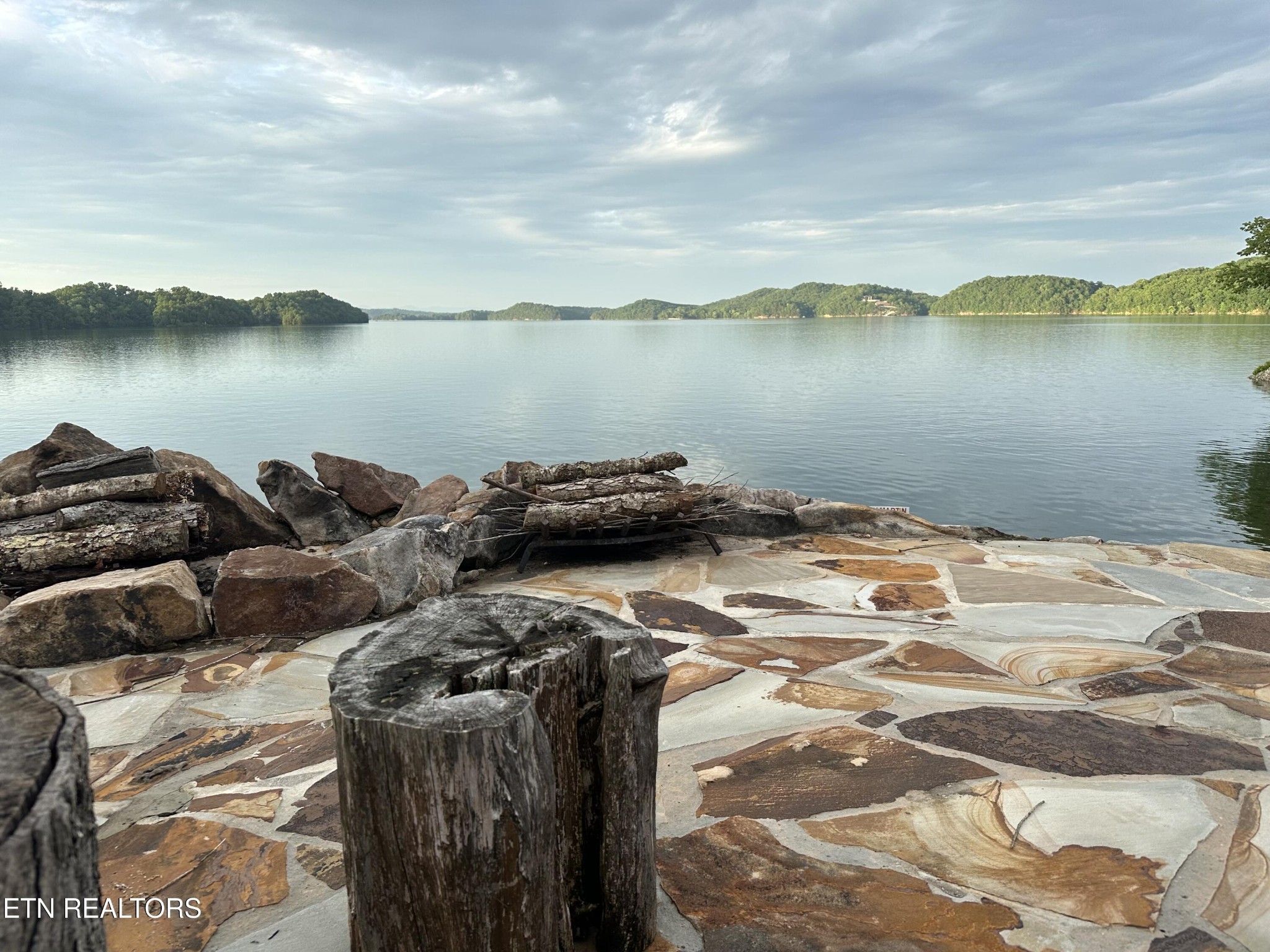 114 Chickasaw Point