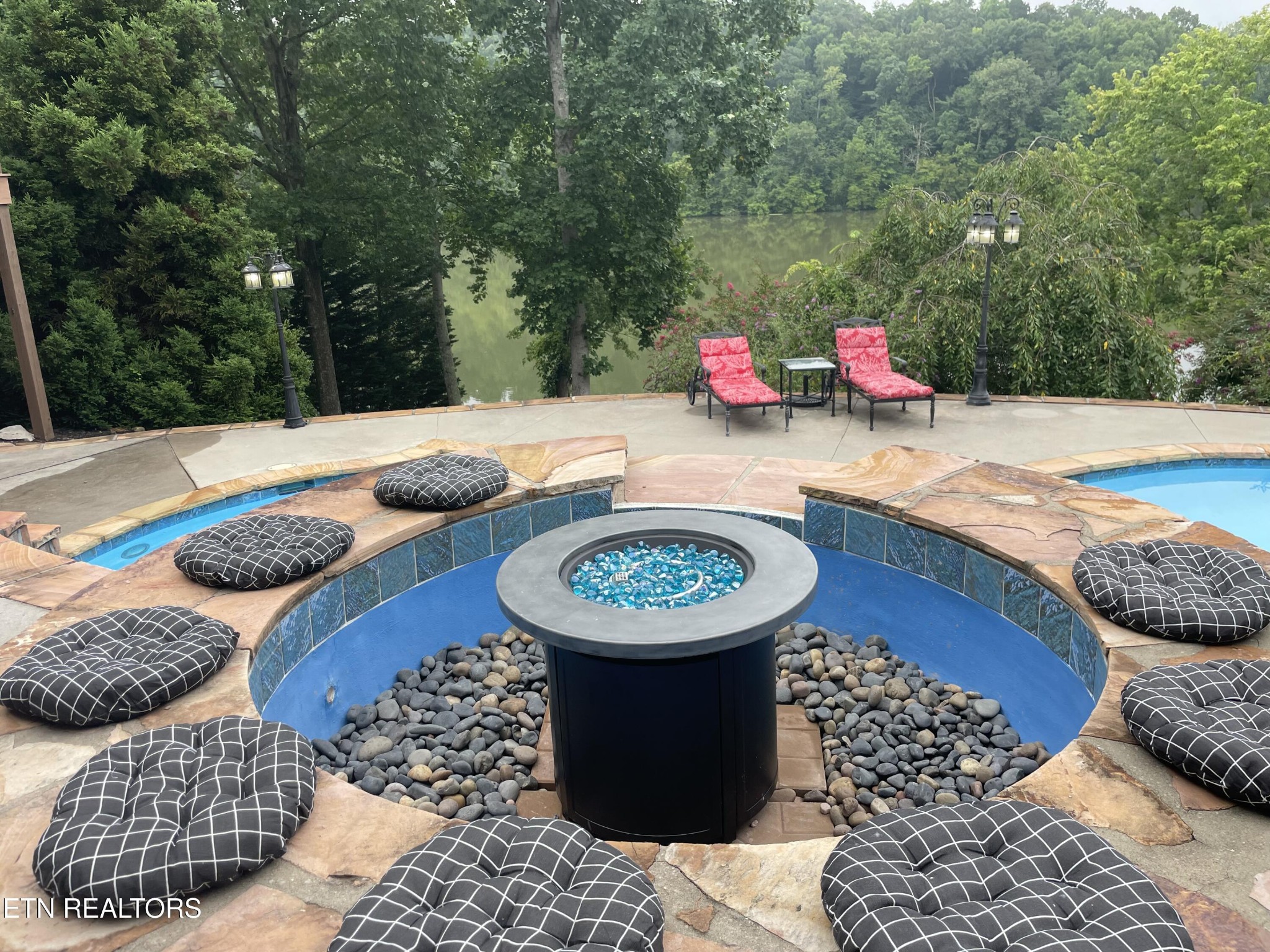 141 Settlers Rd