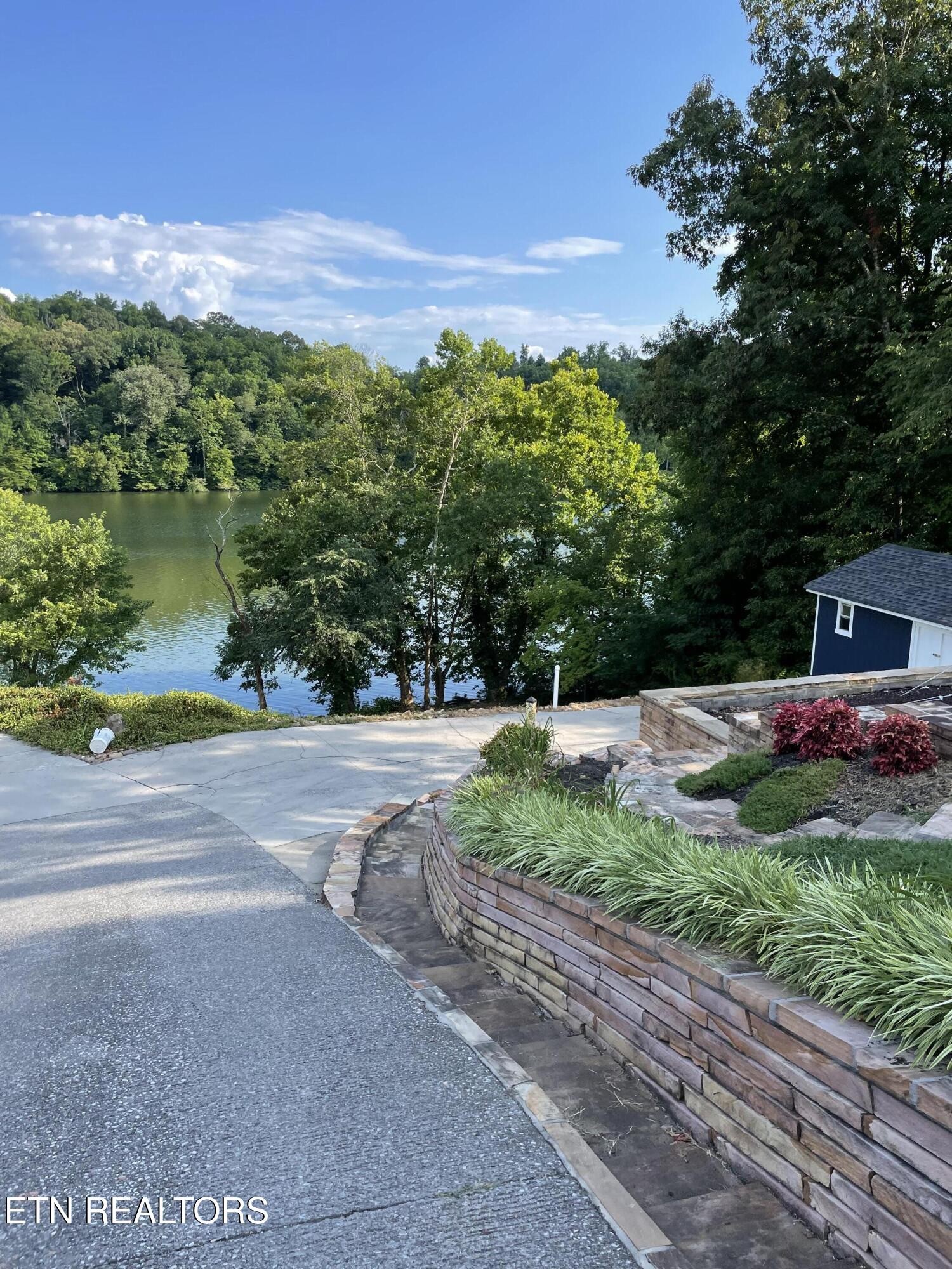 141 Settlers Rd