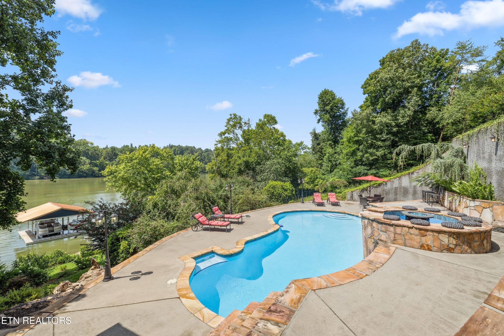 141 Settlers Rd