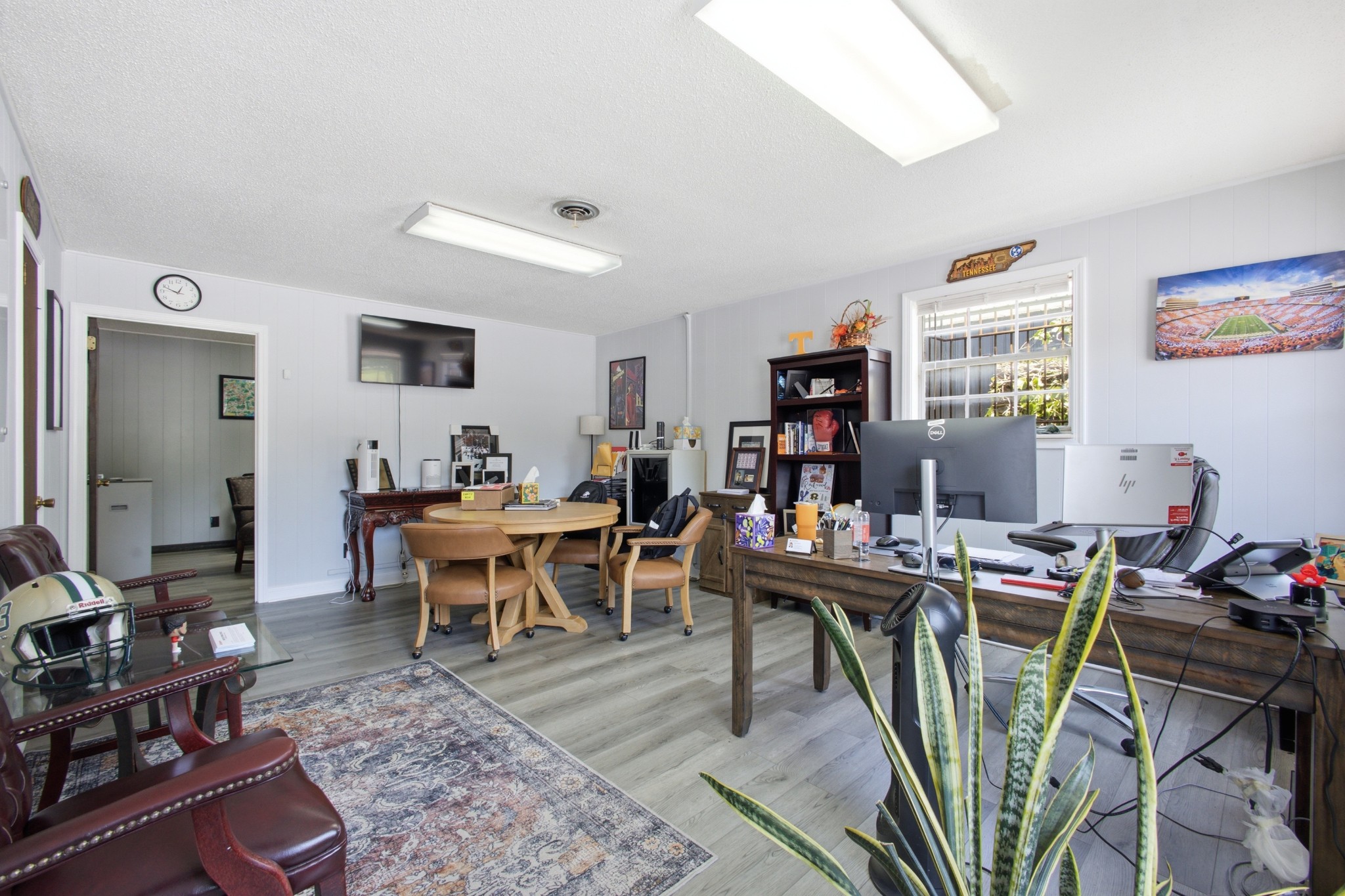 119 N Gateway Ave