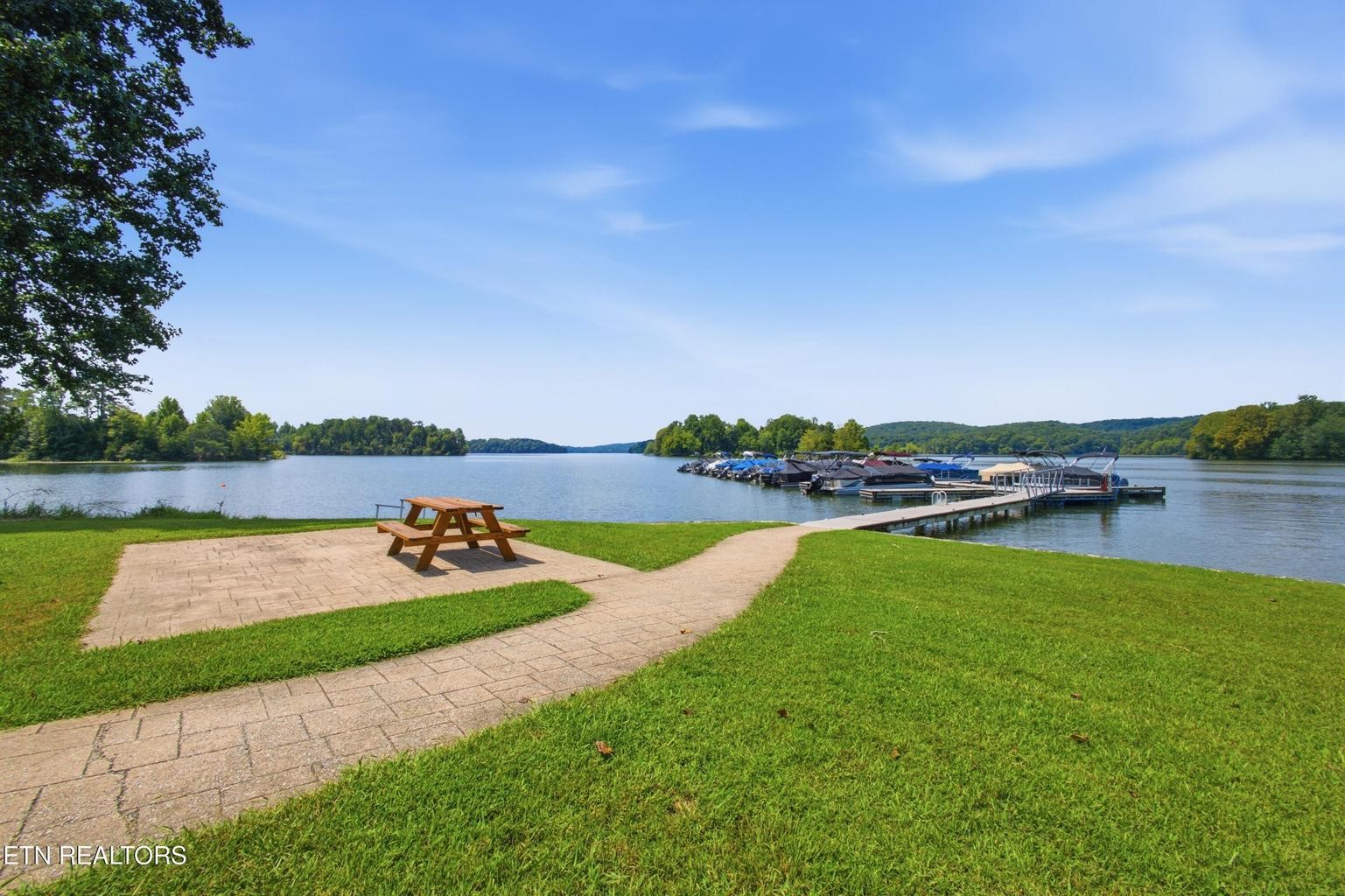 234 Majestic View Dr