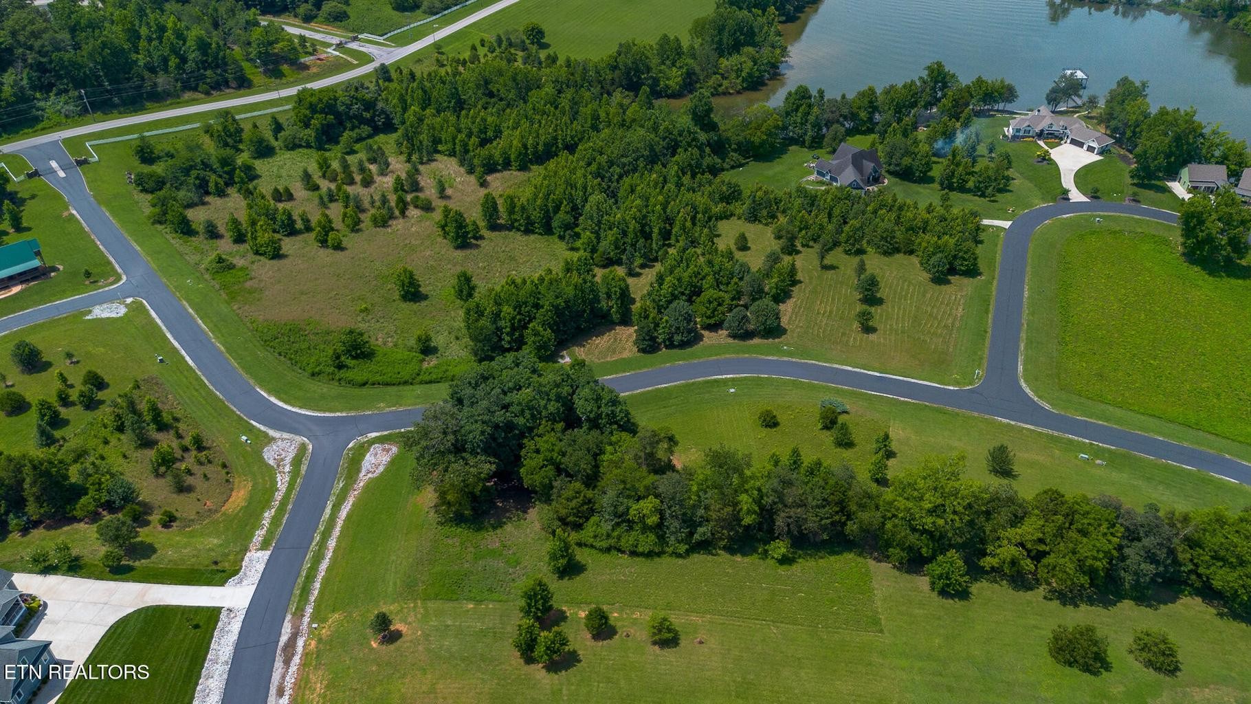 234 Majestic View Dr