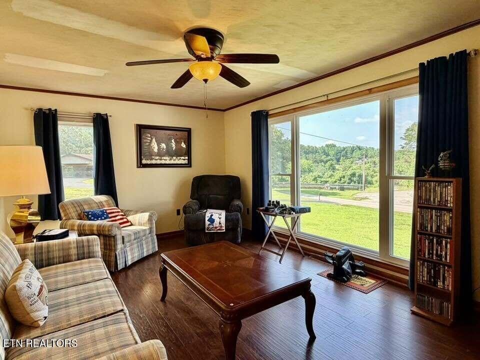 1890 James Ferry Rd
