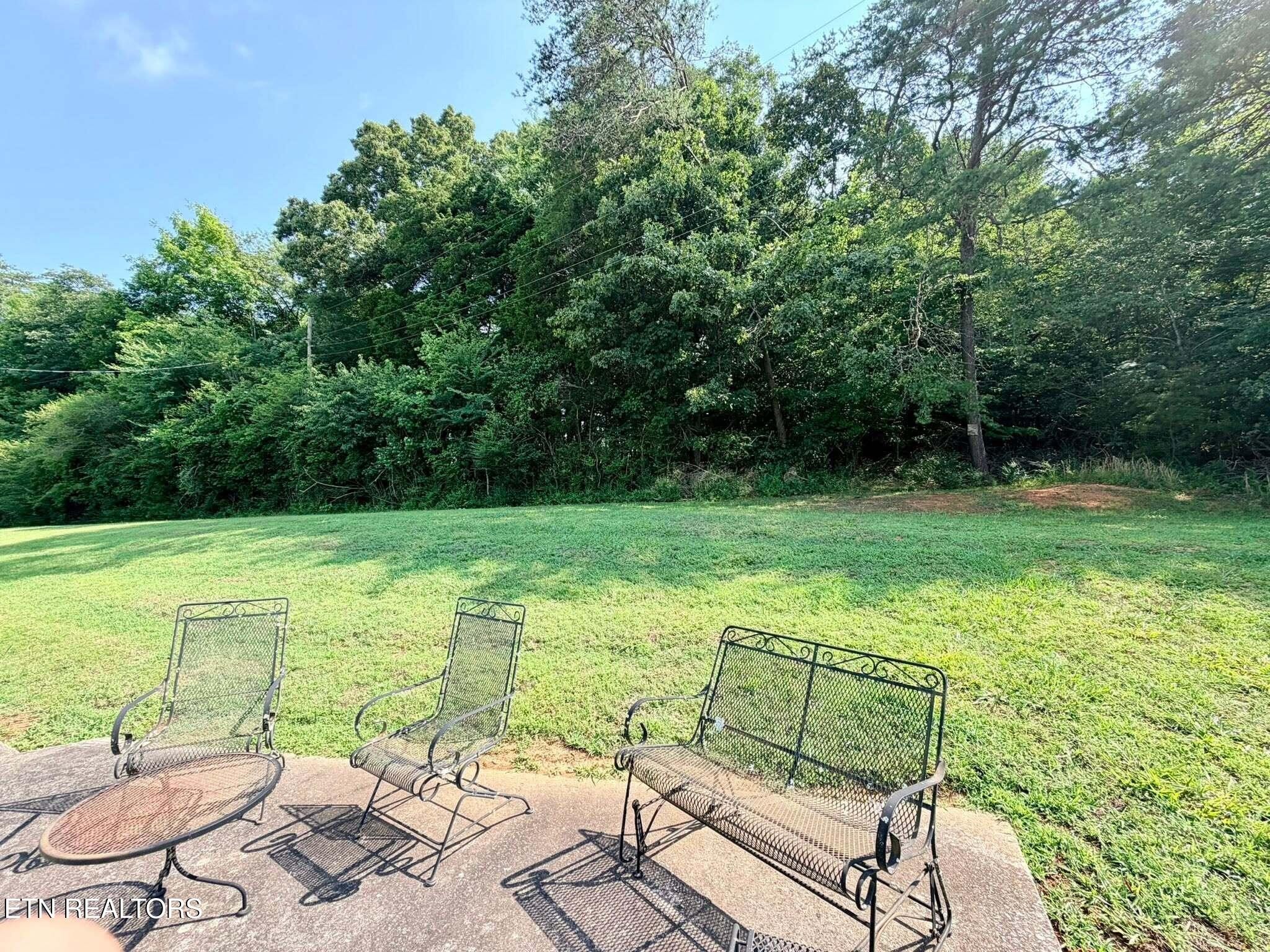 1890 James Ferry Rd