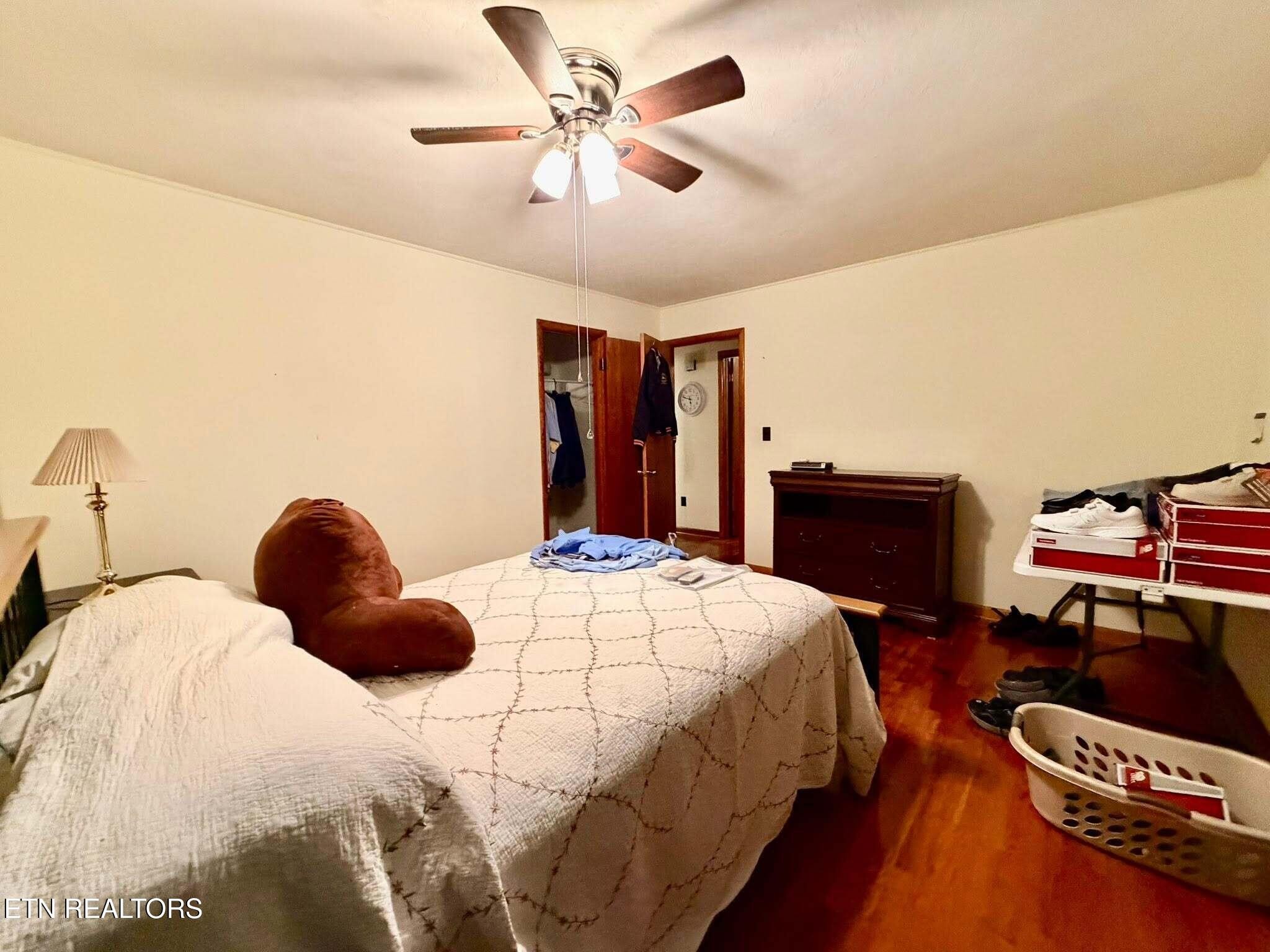 1890 James Ferry Rd