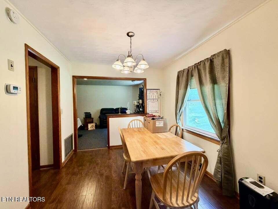 1890 James Ferry Rd