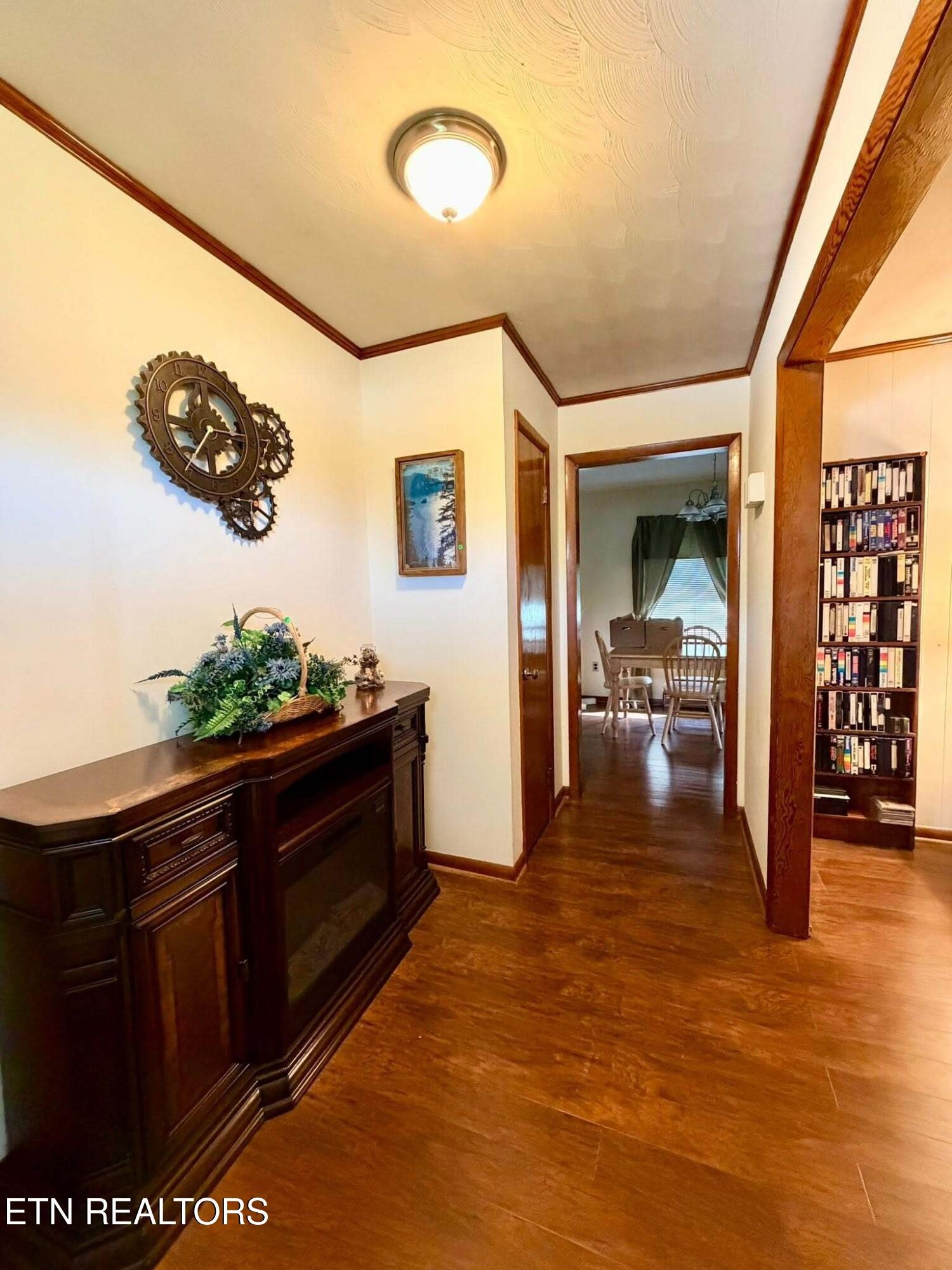 1890 James Ferry Rd