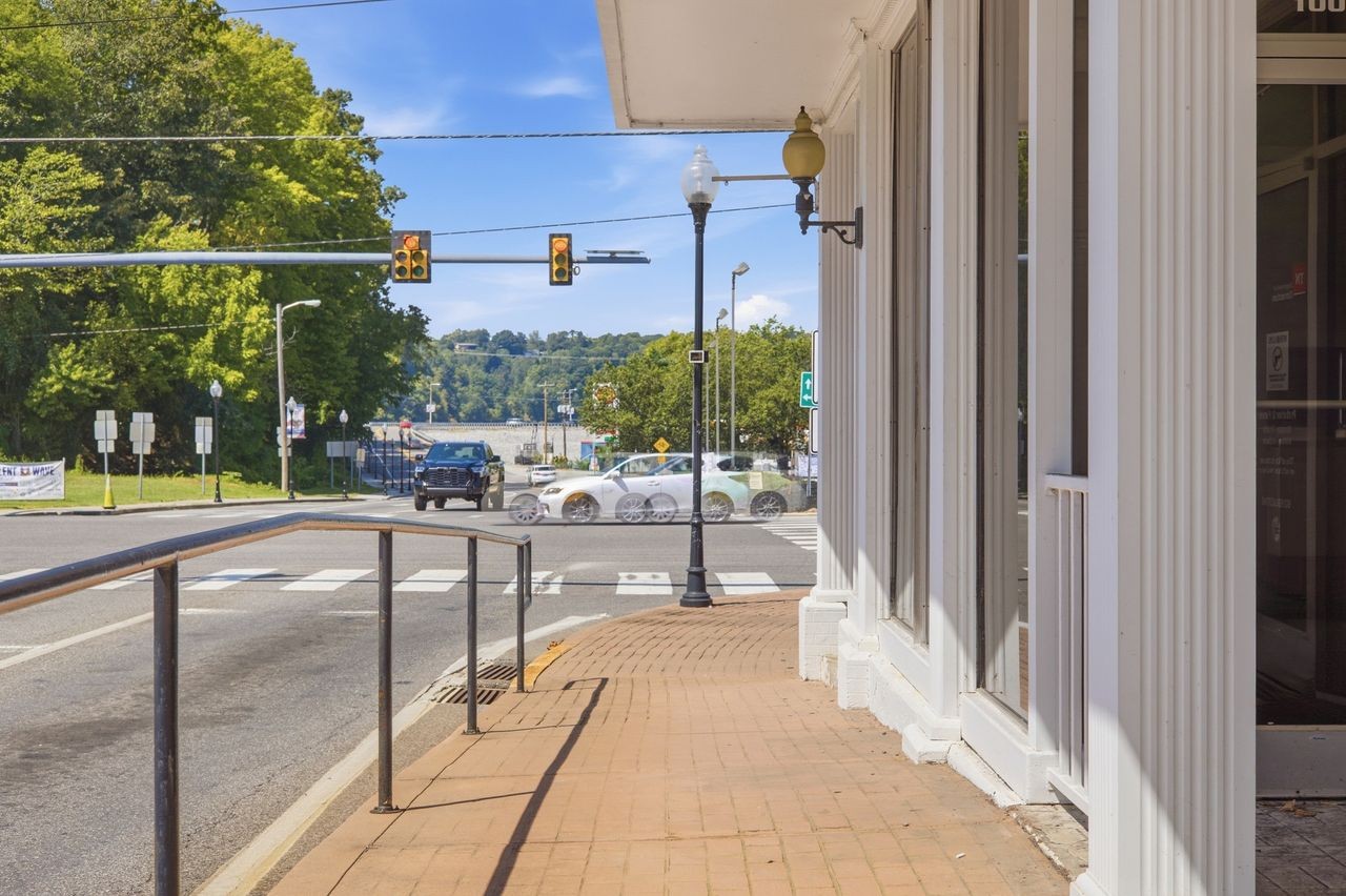 100 Race Street
