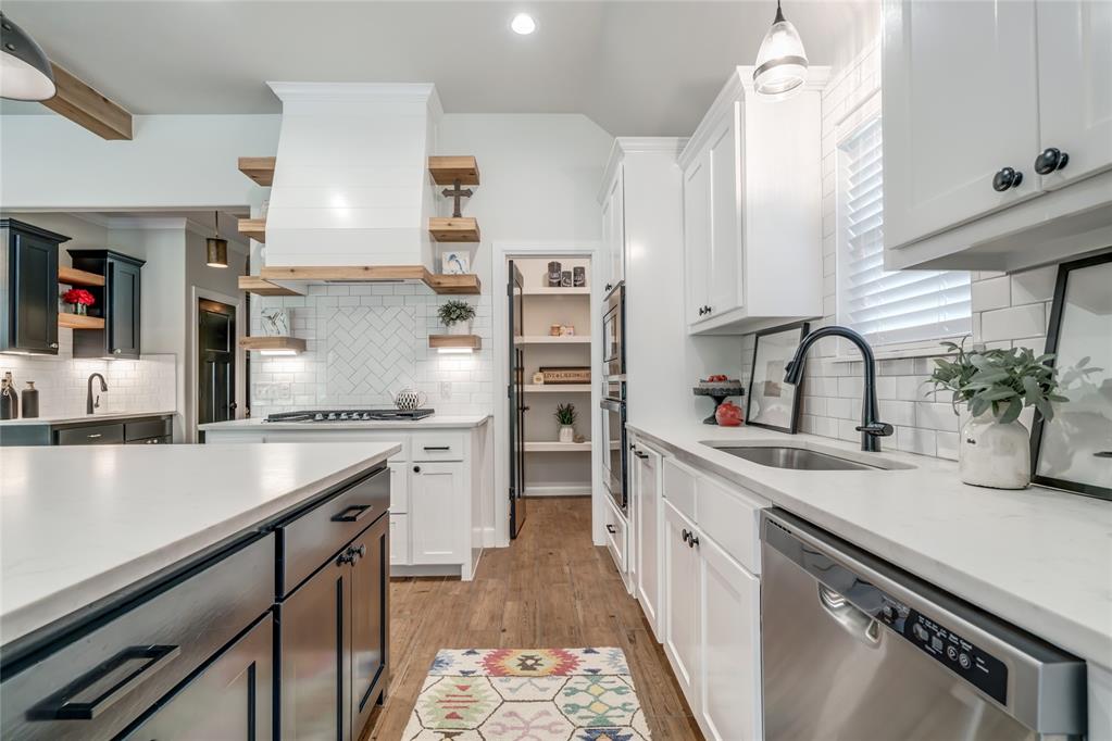 600 NW 186th Street