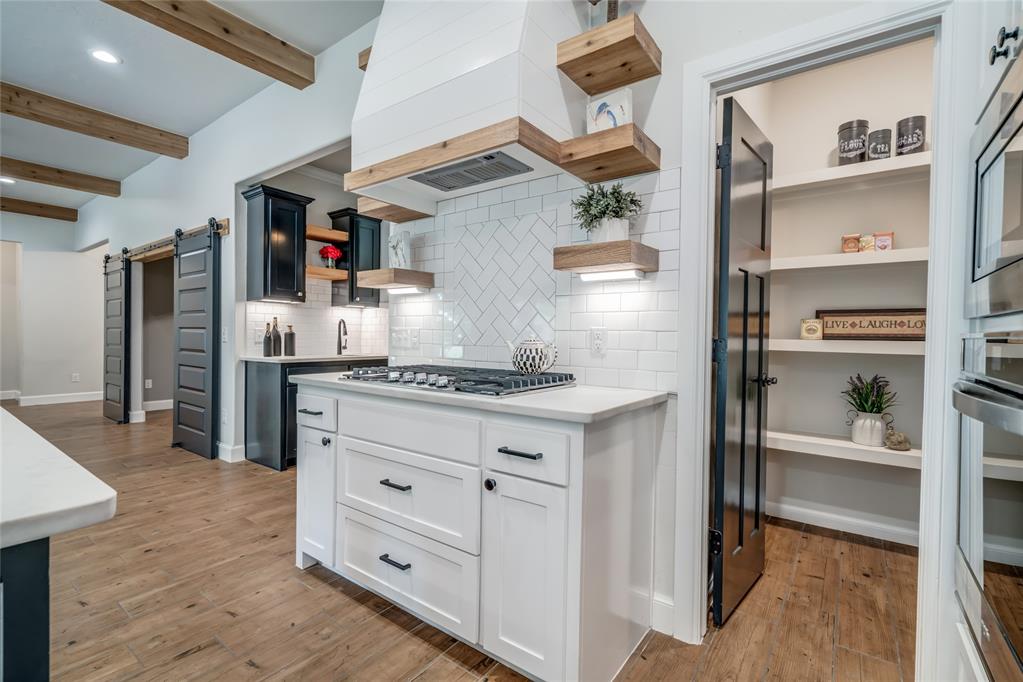 600 NW 186th Street