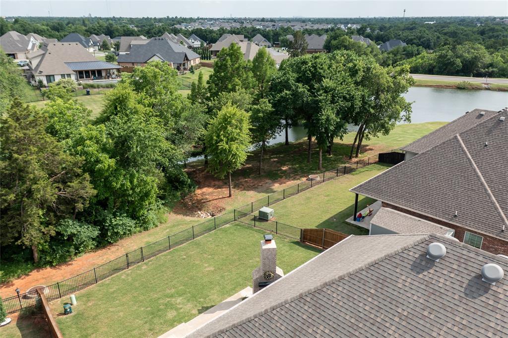 600 NW 186th Street