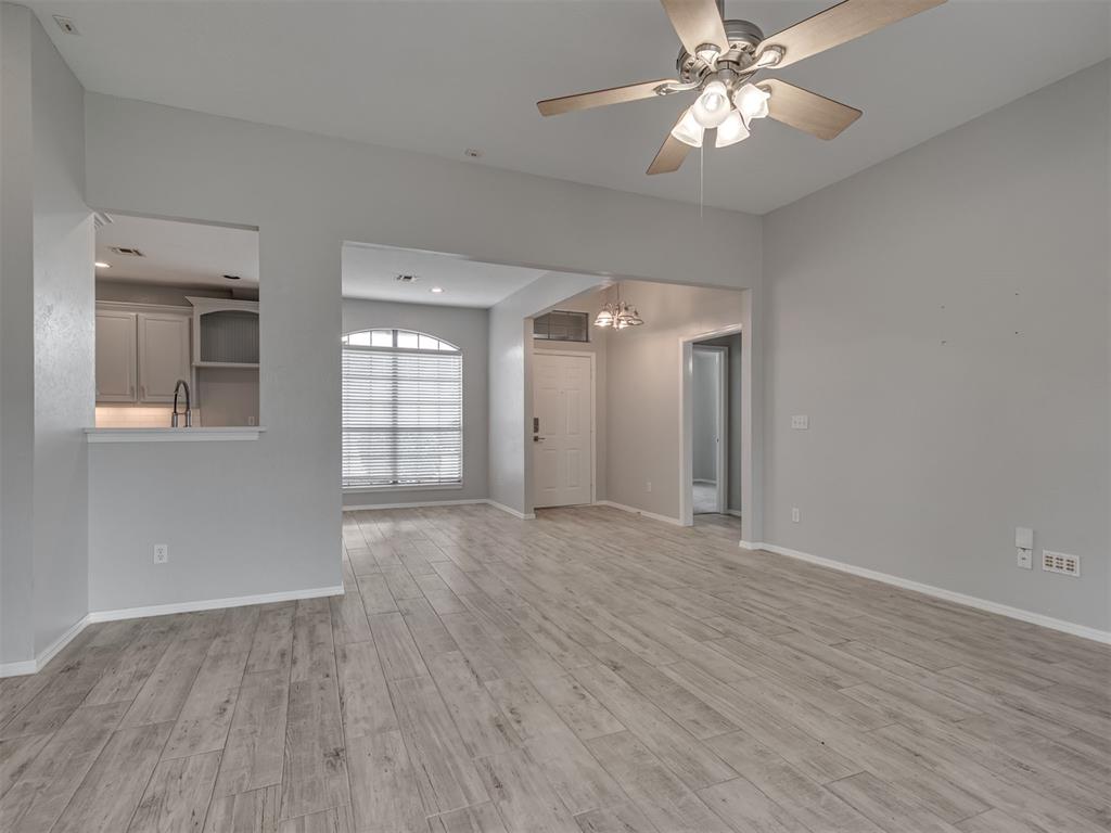 1712 Queensbury Road