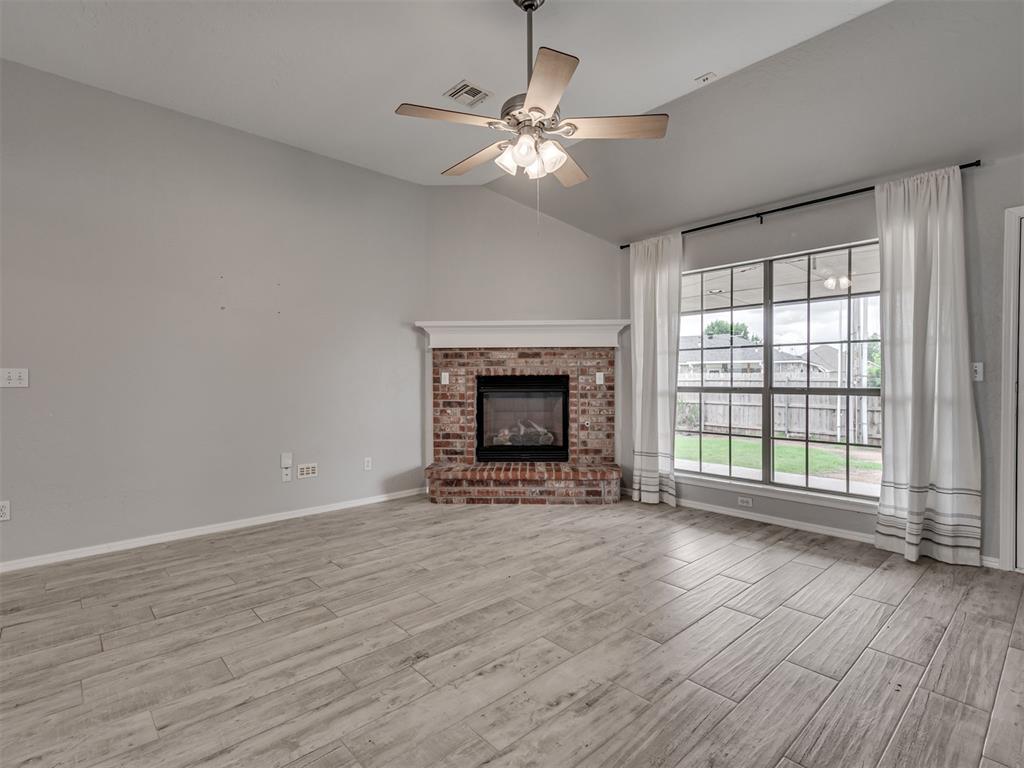 1712 Queensbury Road