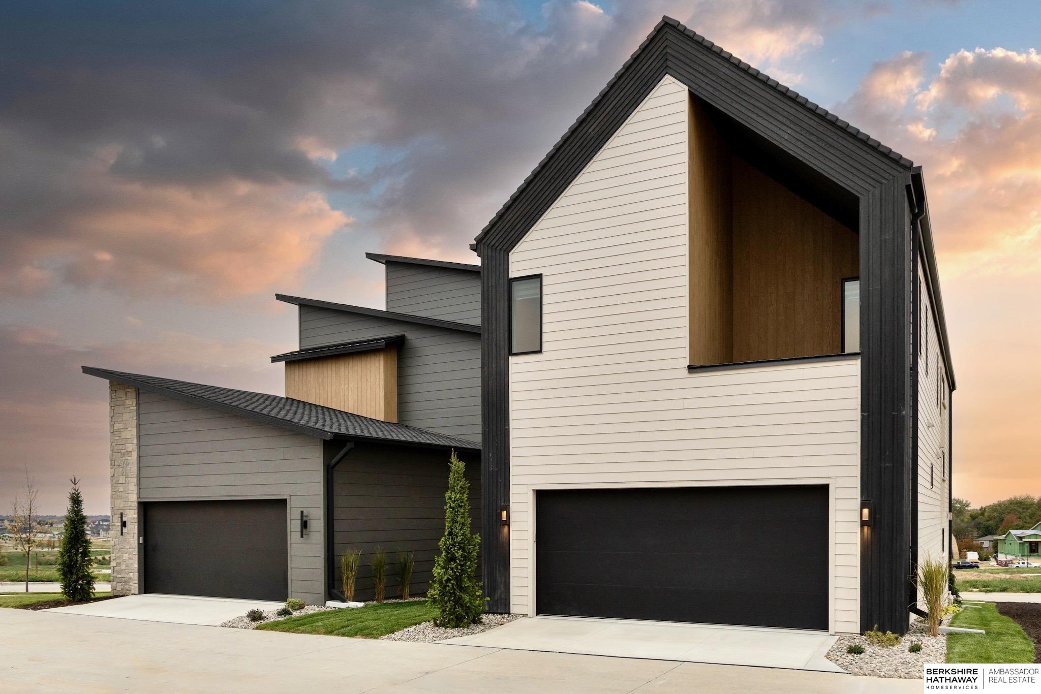 623 S 148 Street, Omaha