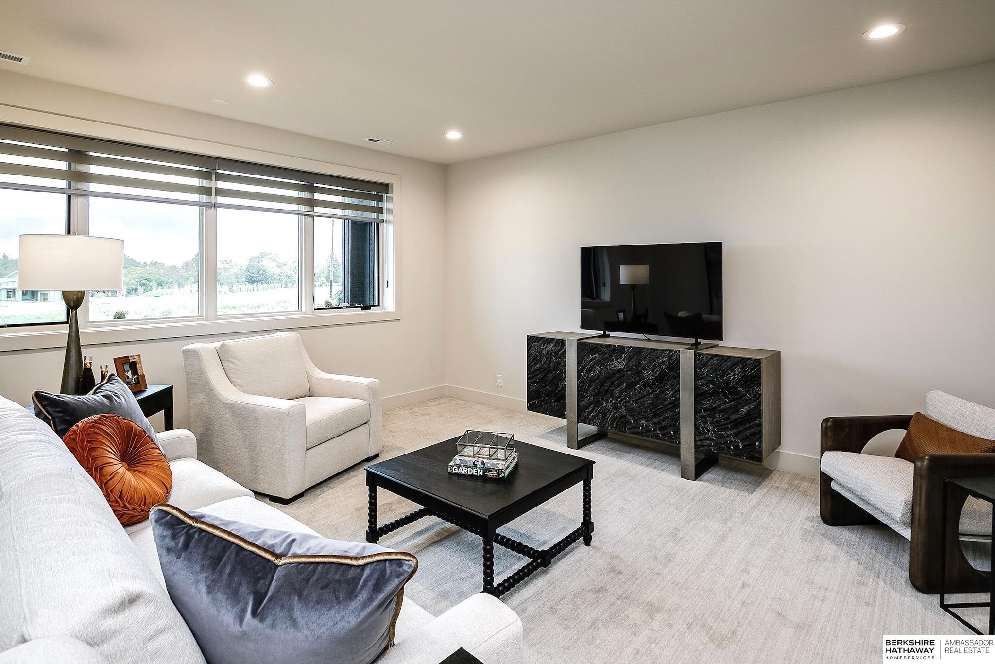 623 S 148 Street, Omaha