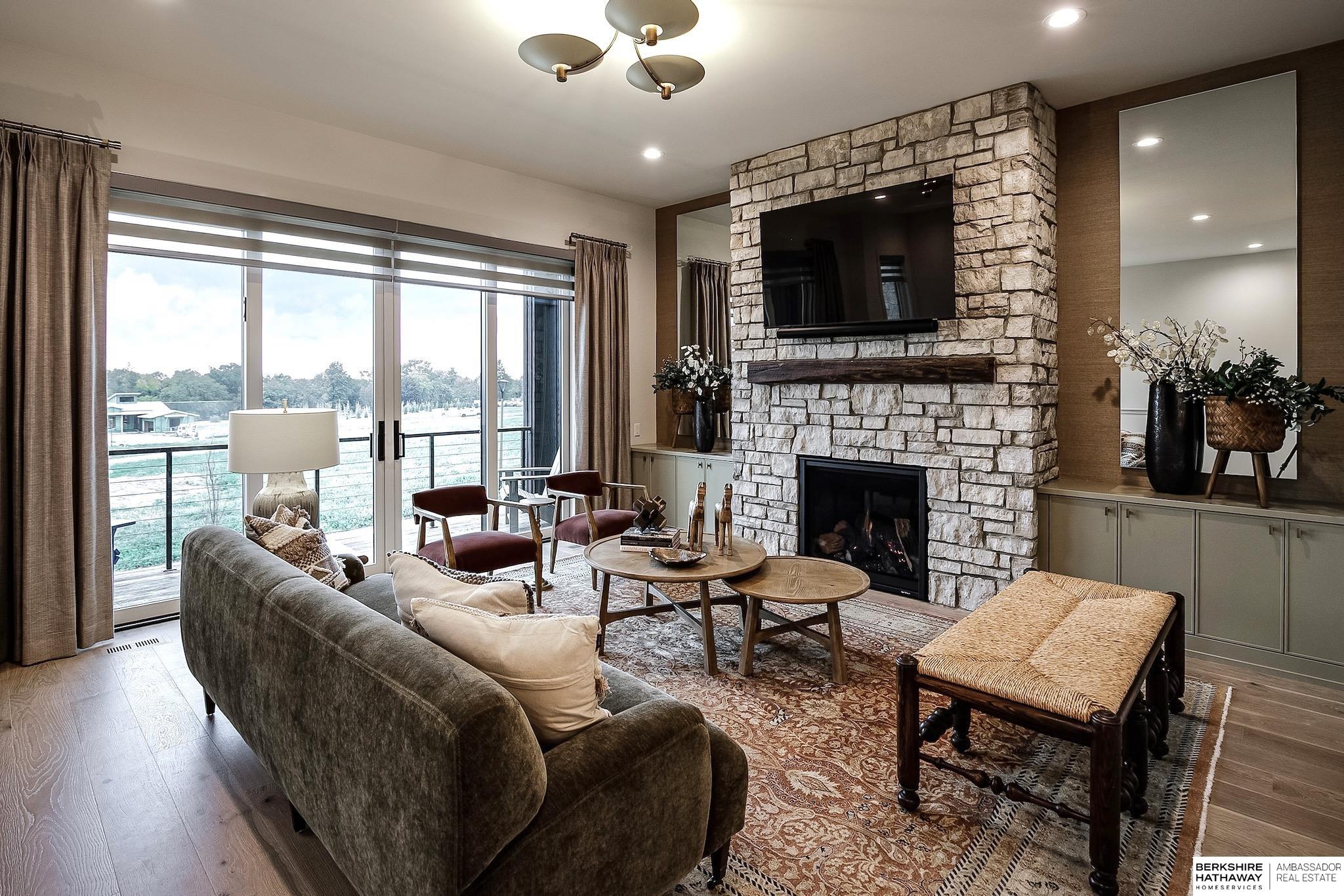 623 S 148 Street, Omaha