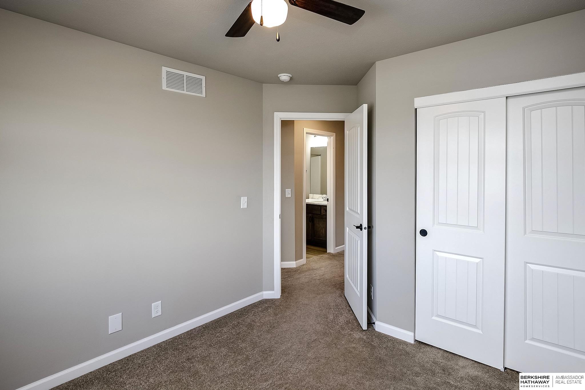 16919 Huntington Avenue