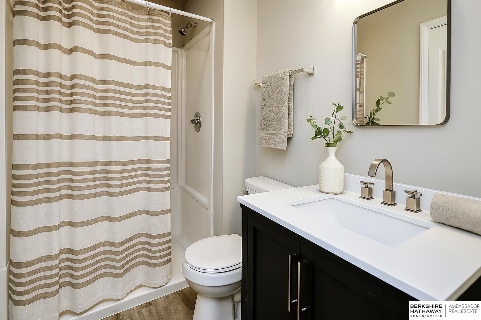 16919 Huntington Avenue