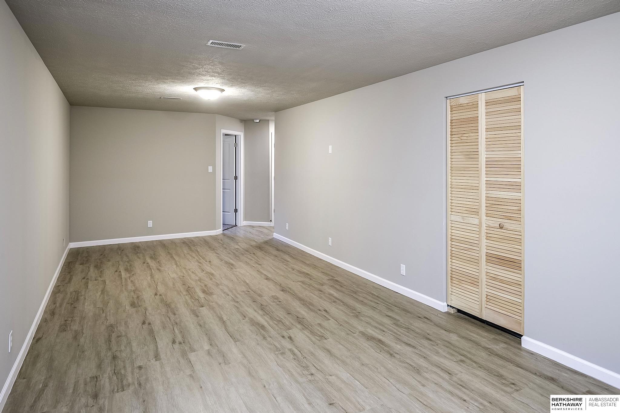 16919 Huntington Avenue