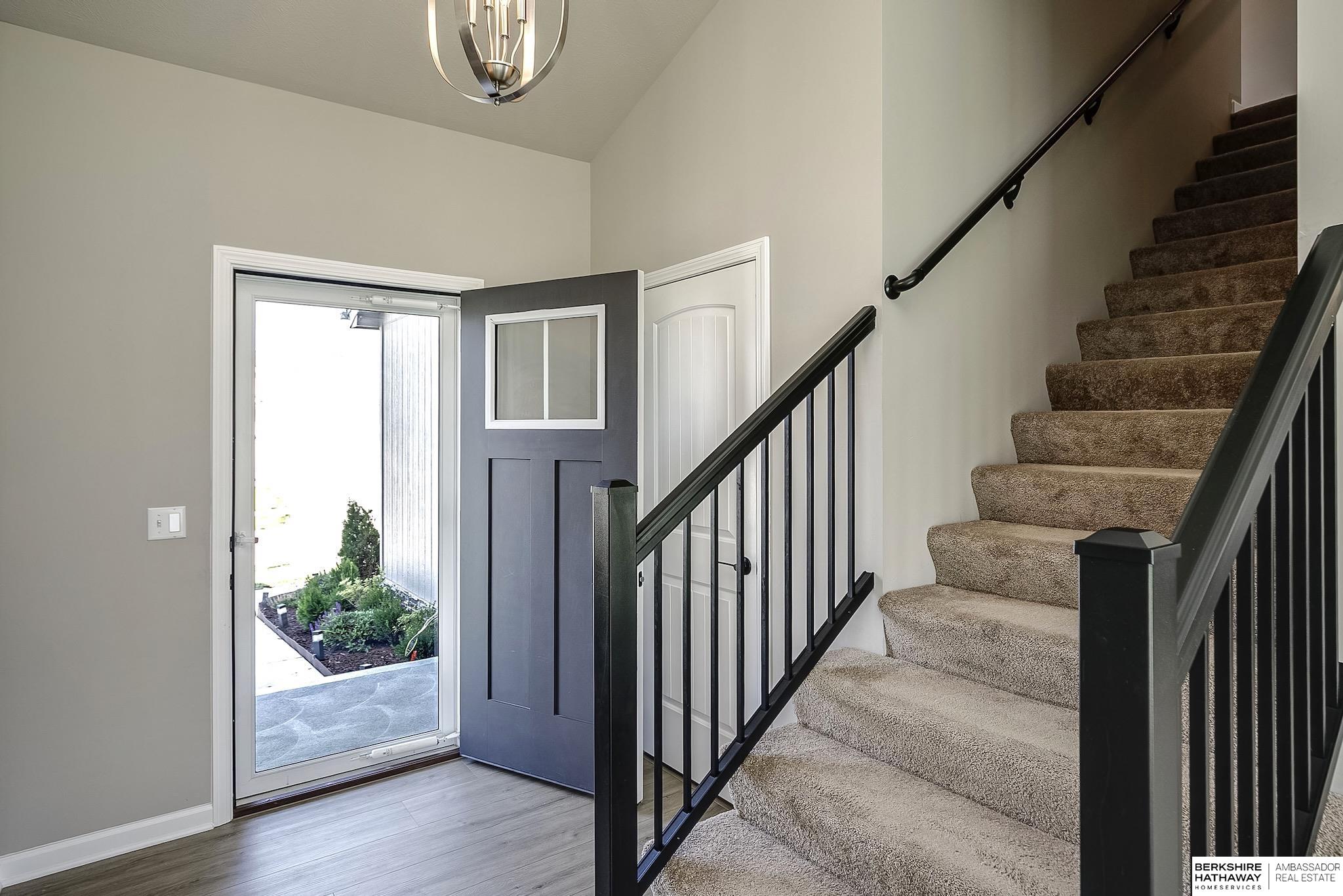 16919 Huntington Avenue