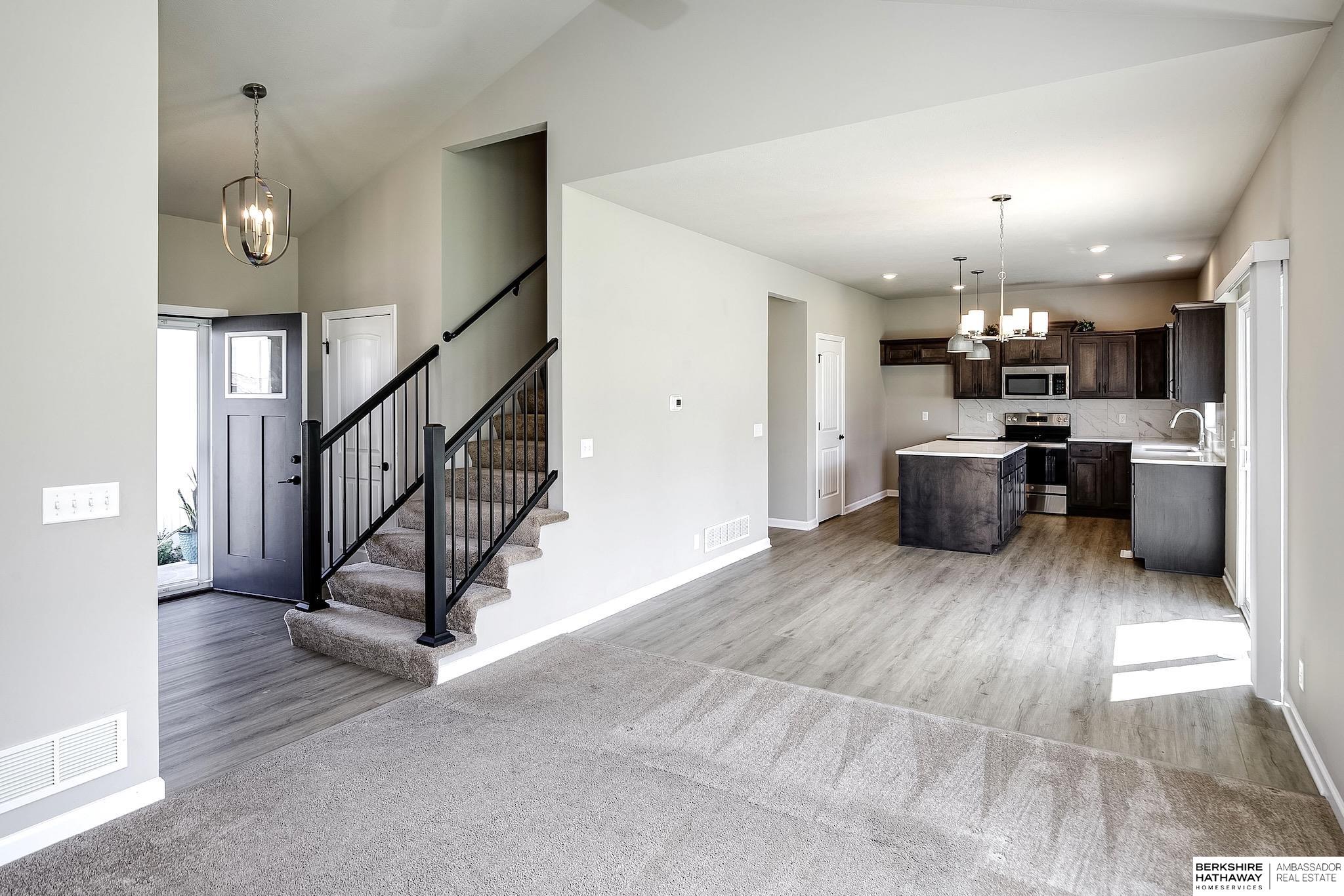 16919 Huntington Avenue