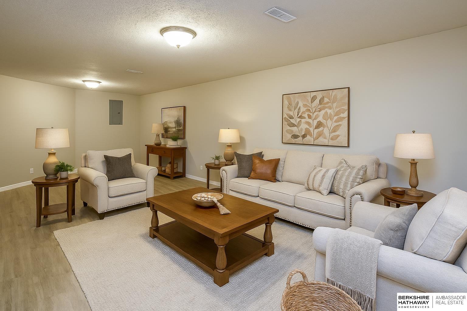 16919 Huntington Avenue