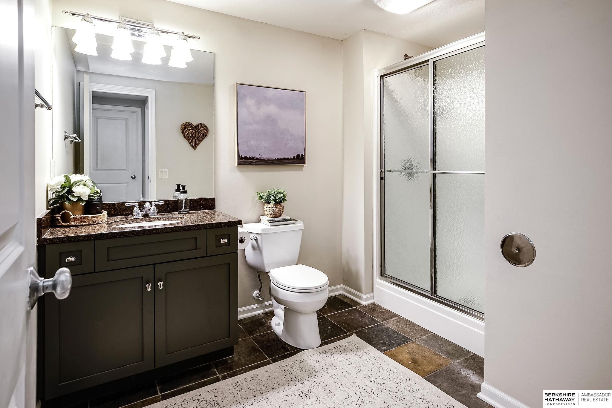 805 N 132 Avenue, Omaha