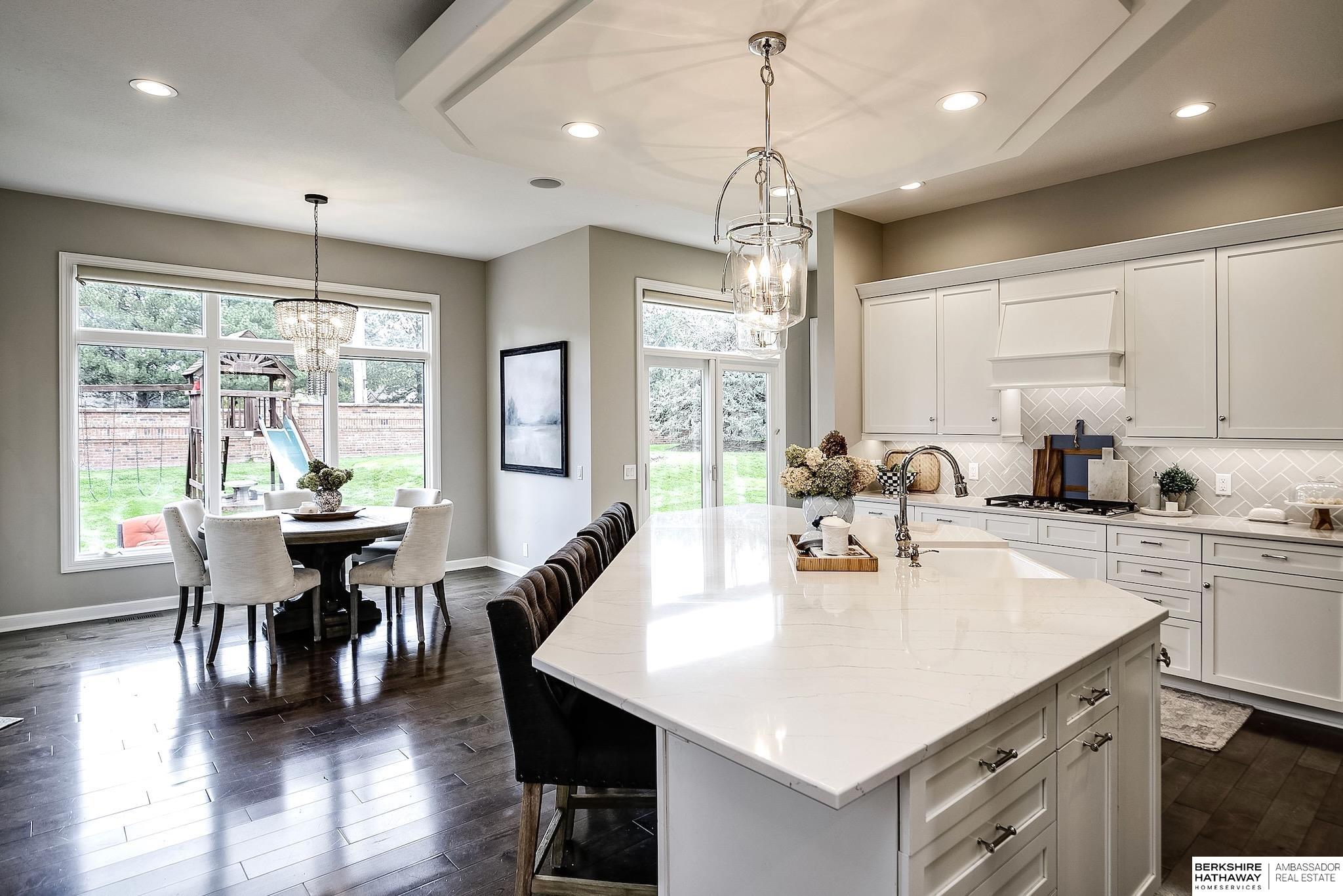 805 N 132 Avenue, Omaha