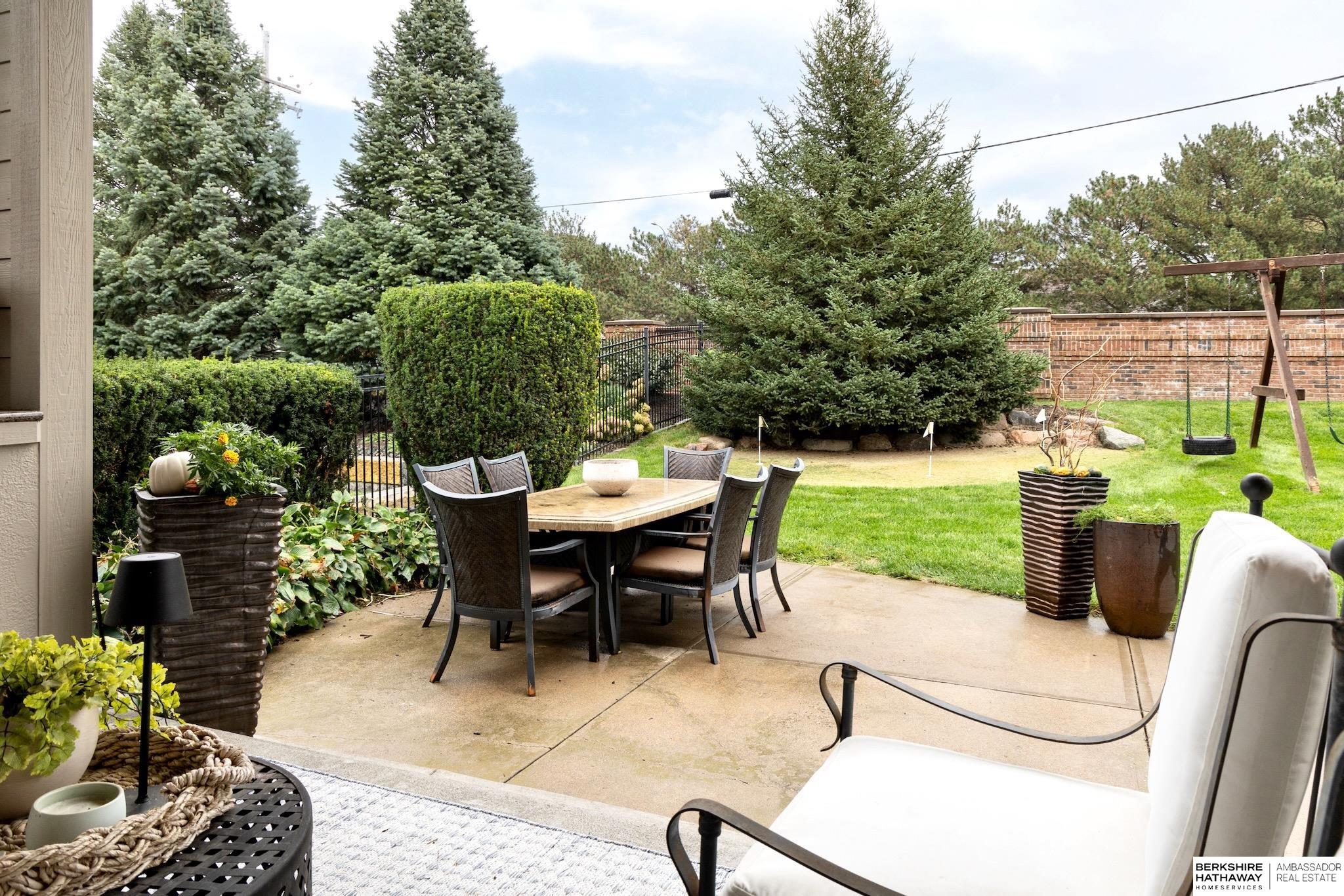 805 N 132 Avenue, Omaha