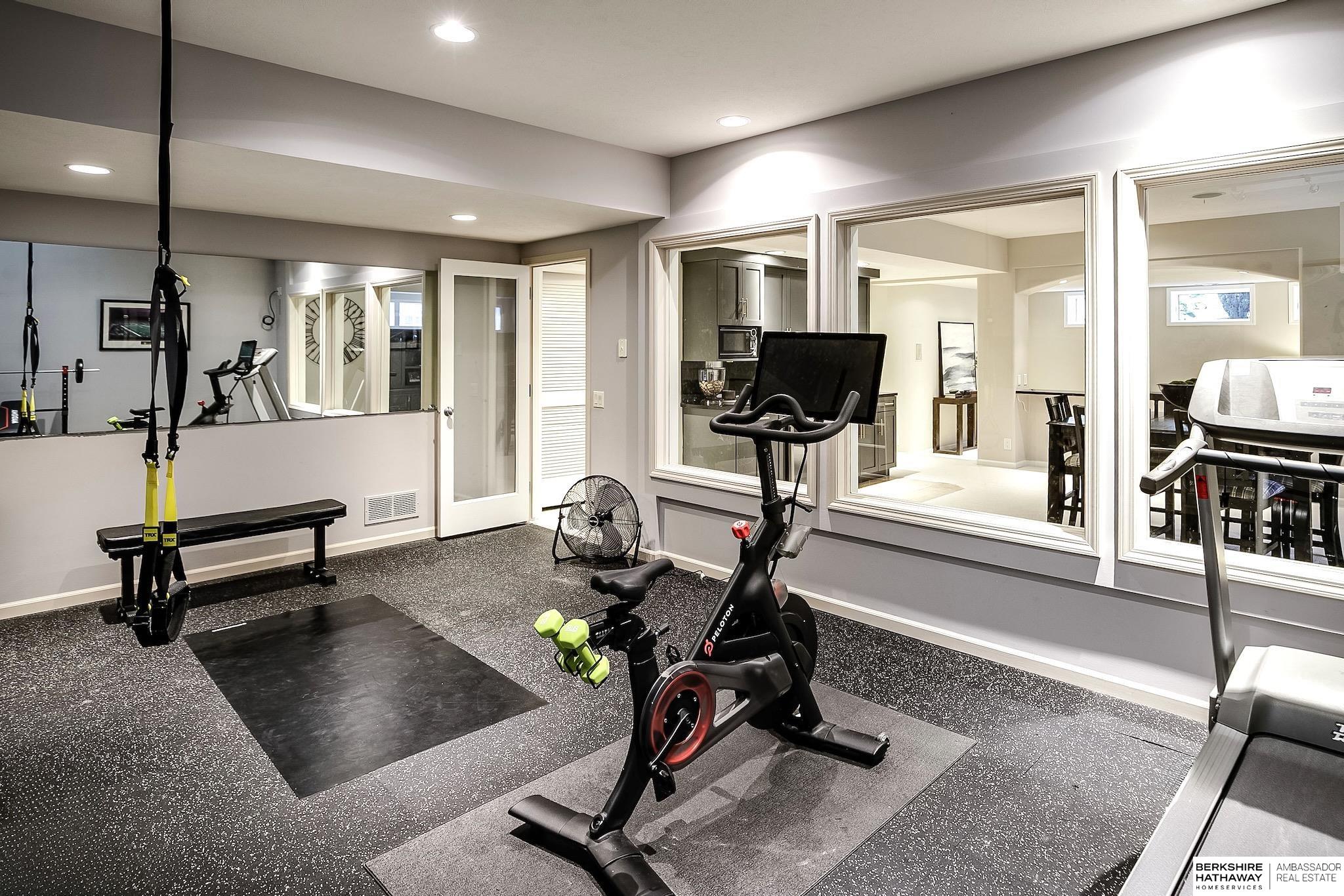 805 N 132 Avenue, Omaha