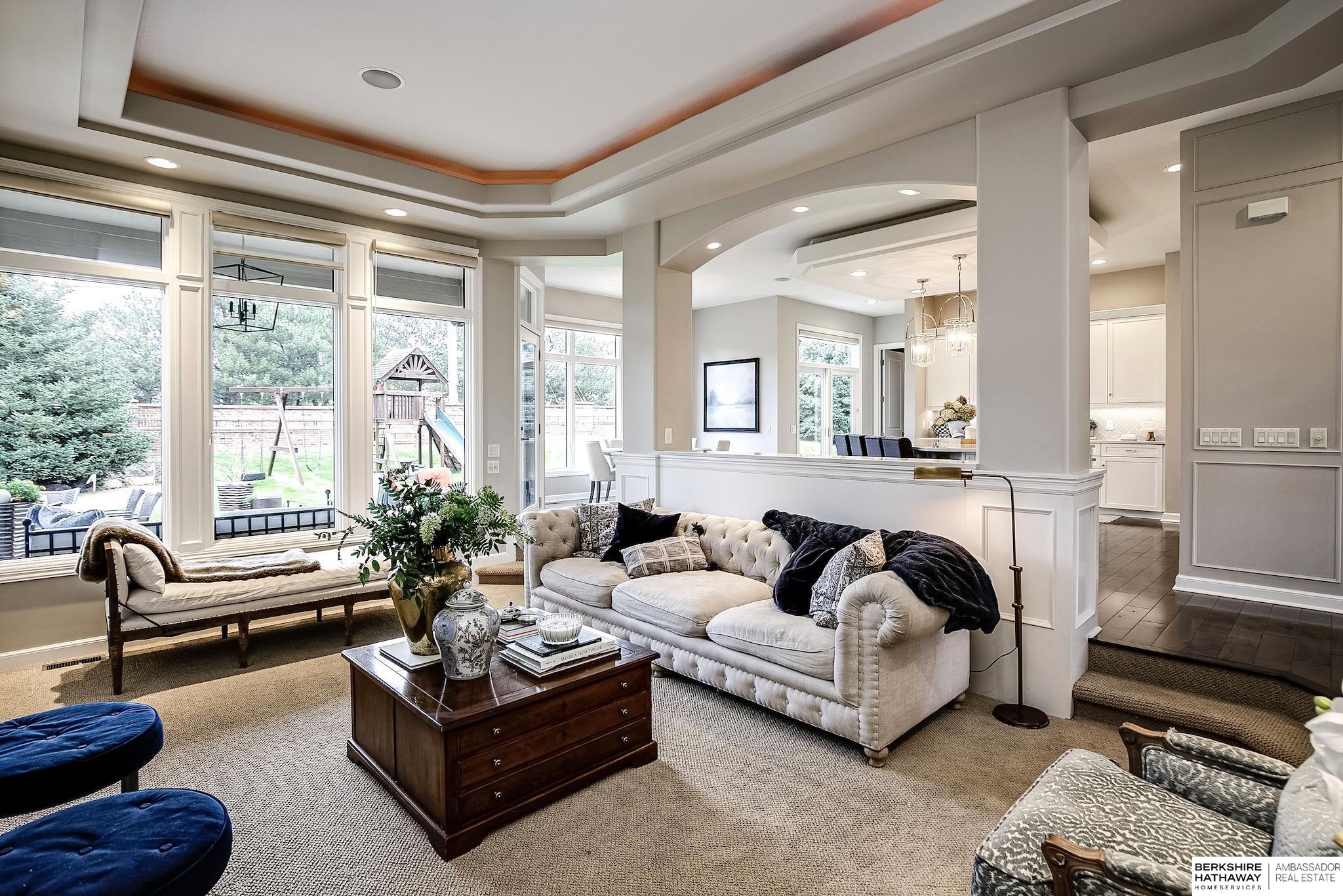 805 N 132 Avenue, Omaha