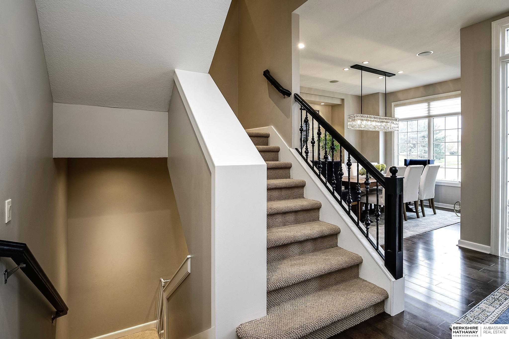 805 N 132 Avenue, Omaha