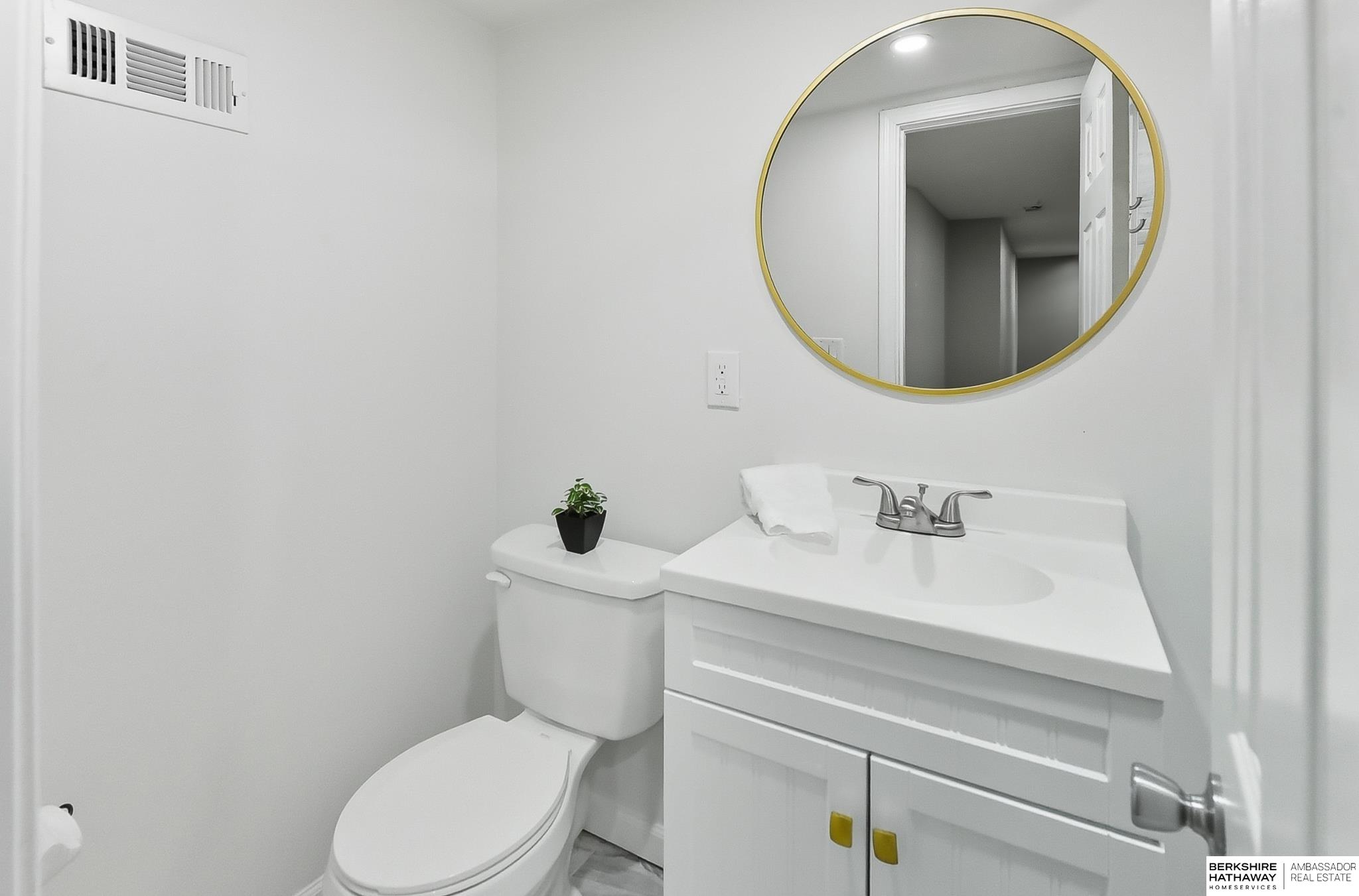 418 Bellevue Boulevard N